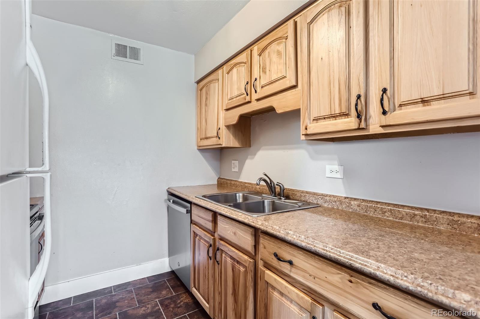 MLS Image #12 for 3663 s sheridan boulevard h9,denver, Colorado