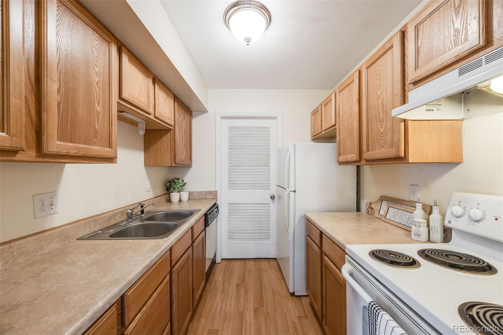 MLS Image #13 for 8765  chase drive 192,arvada, Colorado