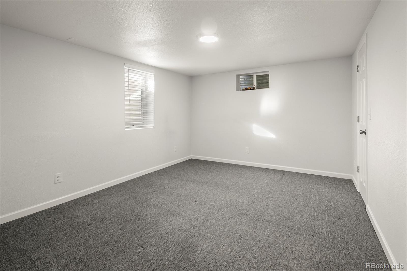 MLS Image #13 for 1575 s clermont street,denver, Colorado