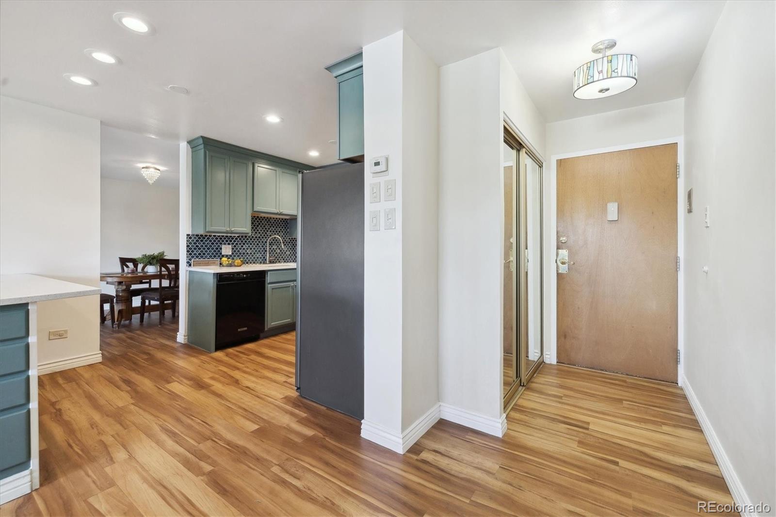 MLS Image #3 for 700 s alton way 9d,denver, Colorado