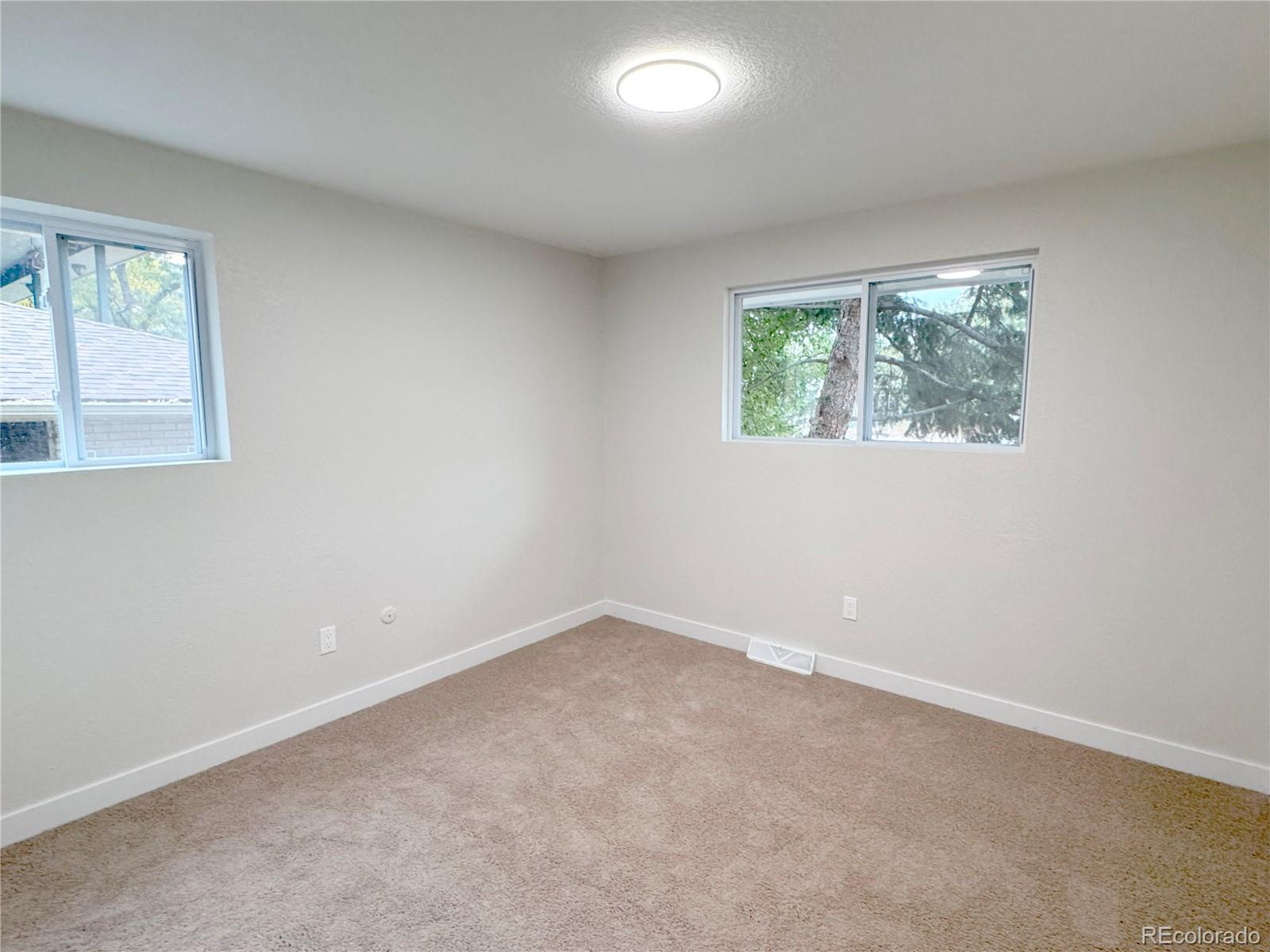 MLS Image #10 for 8602 e layton avenue,denver, Colorado