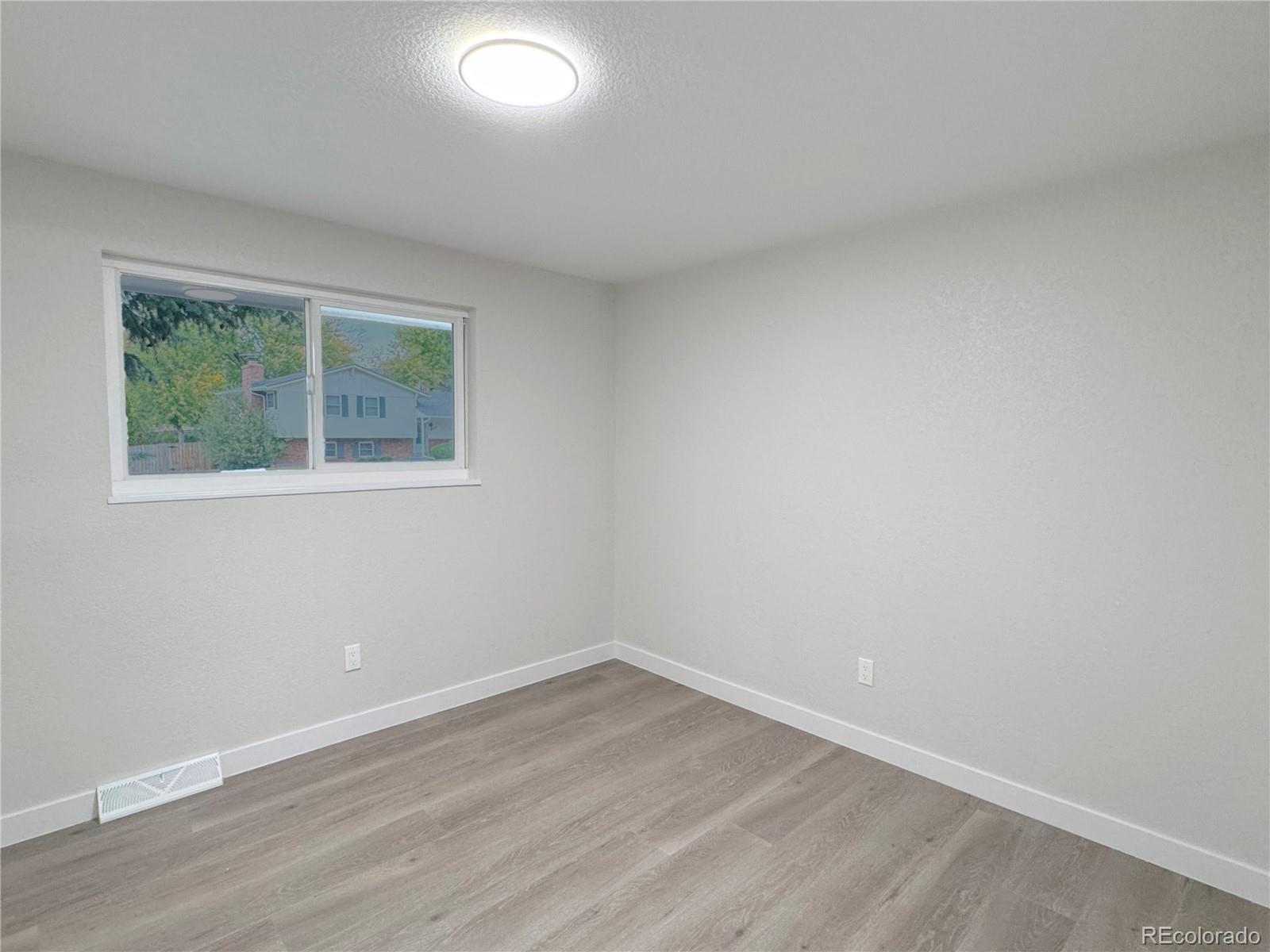 MLS Image #11 for 8602 e layton avenue,denver, Colorado