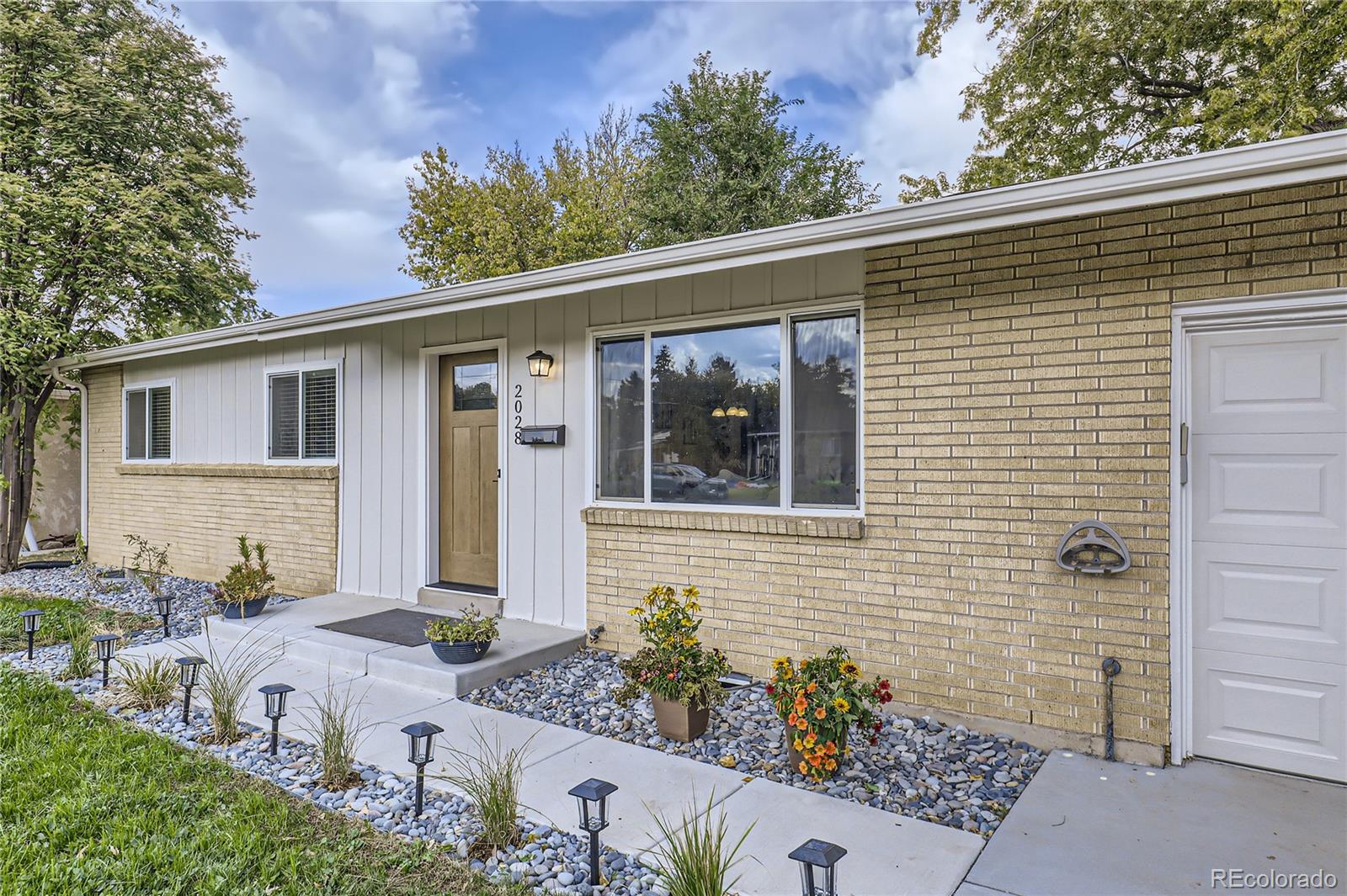 MLS Image #3 for 2028 s osceola way,denver, Colorado