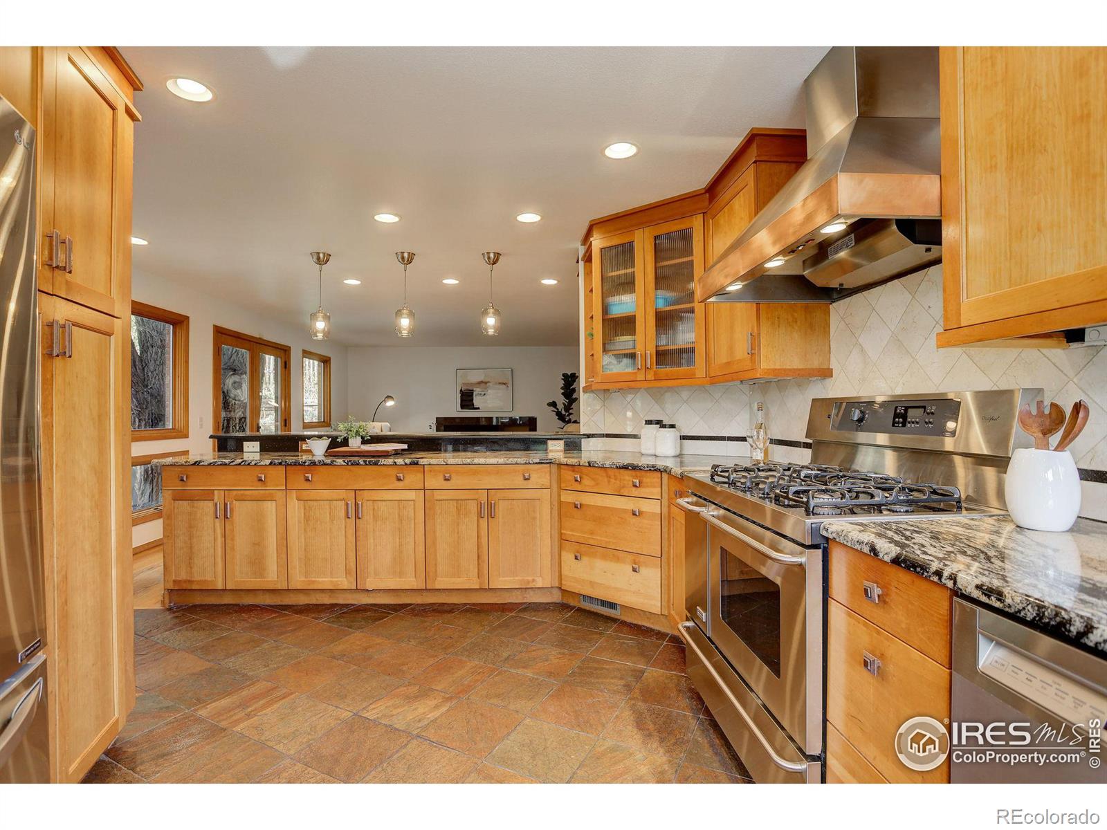 MLS Image #4 for 8353 w iliff avenue,lakewood, Colorado