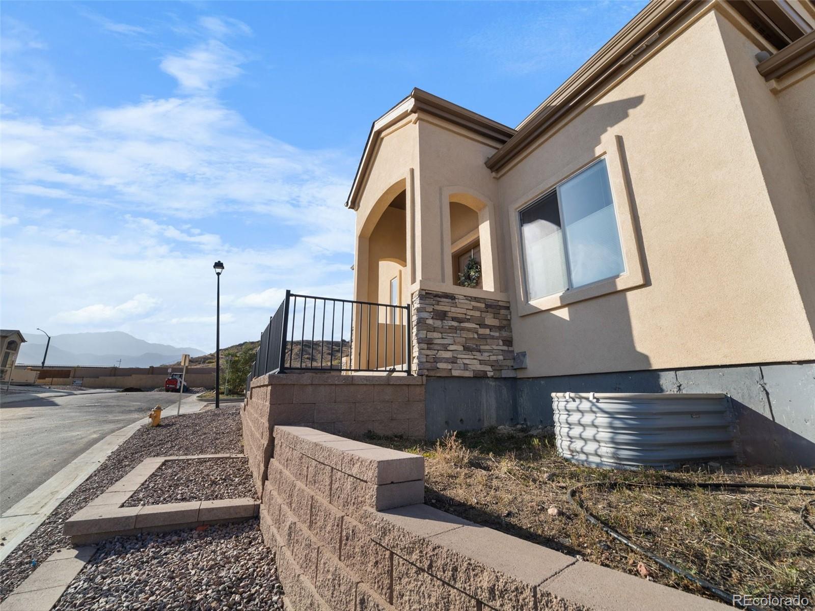 MLS Image #41 for 2703  tomahawk hill heights,colorado springs, Colorado