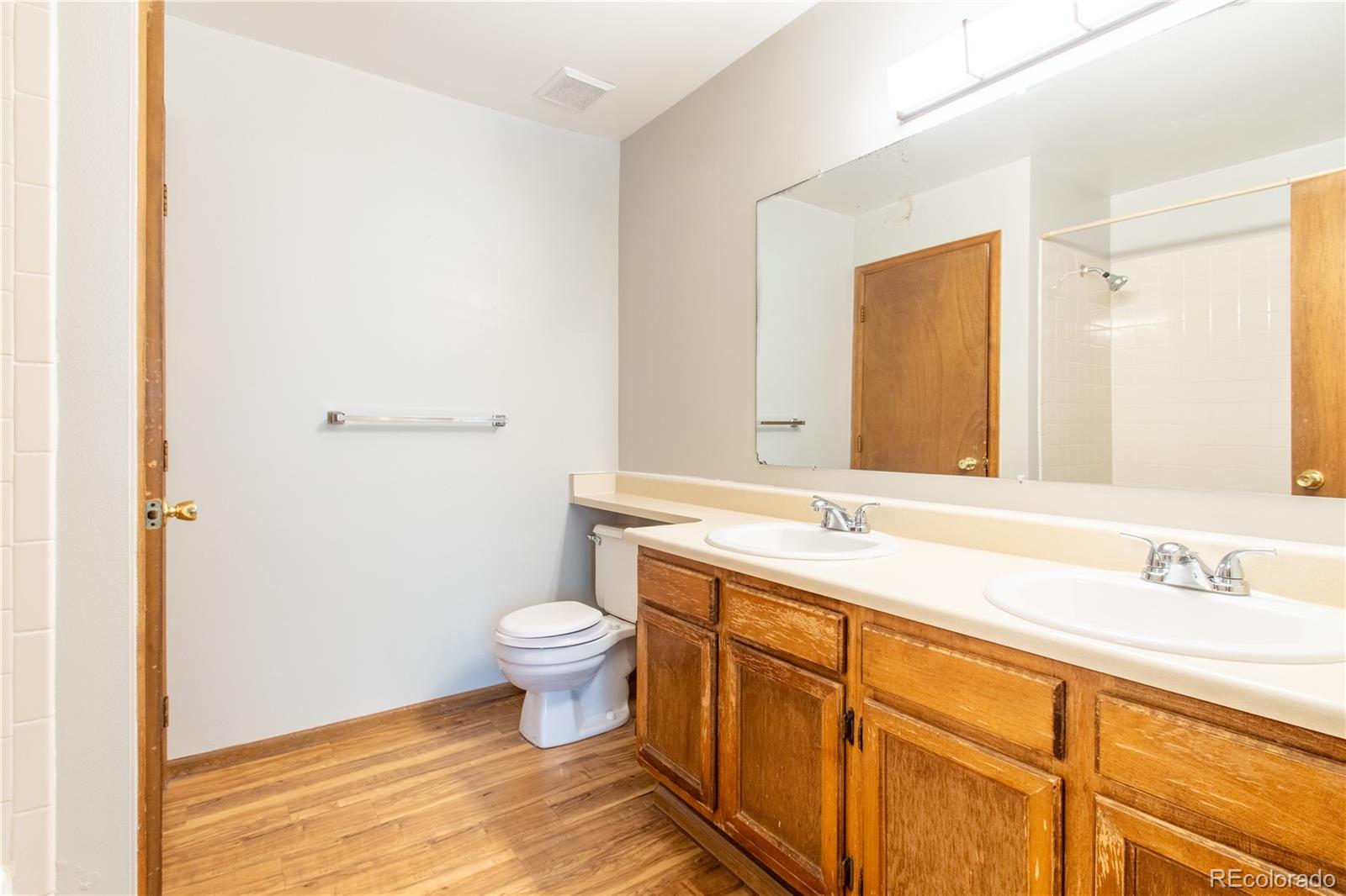 MLS Image #11 for 12133  bannock circle,denver, Colorado