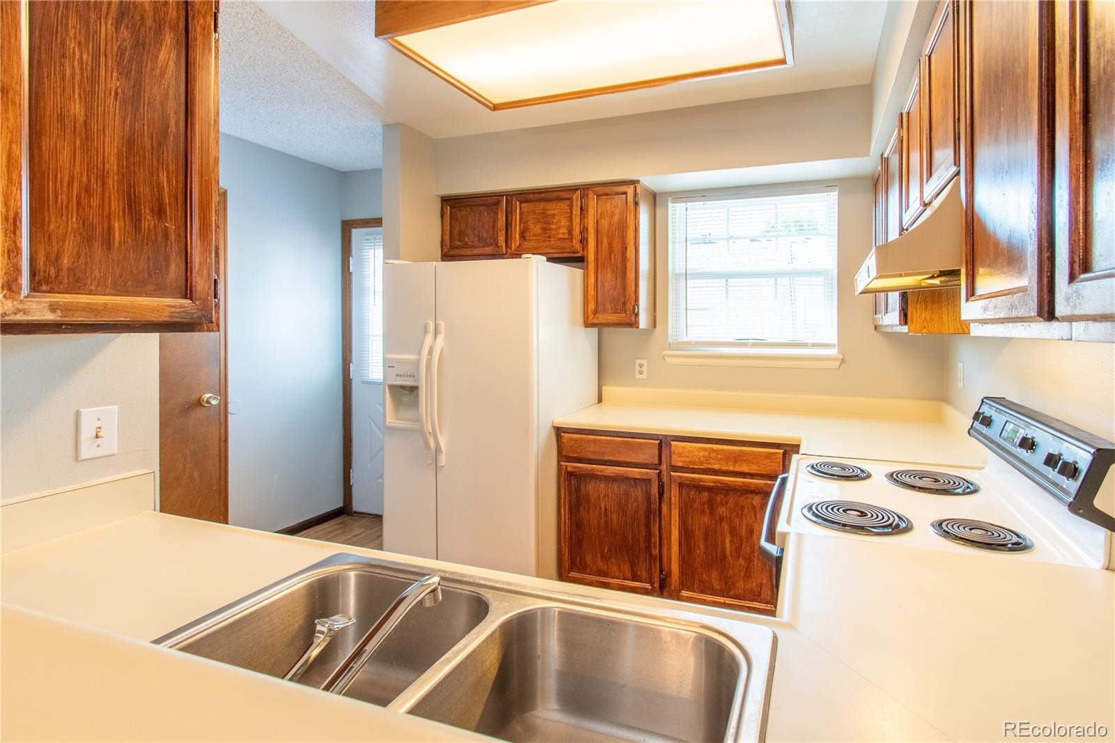 MLS Image #5 for 12133  bannock circle,denver, Colorado