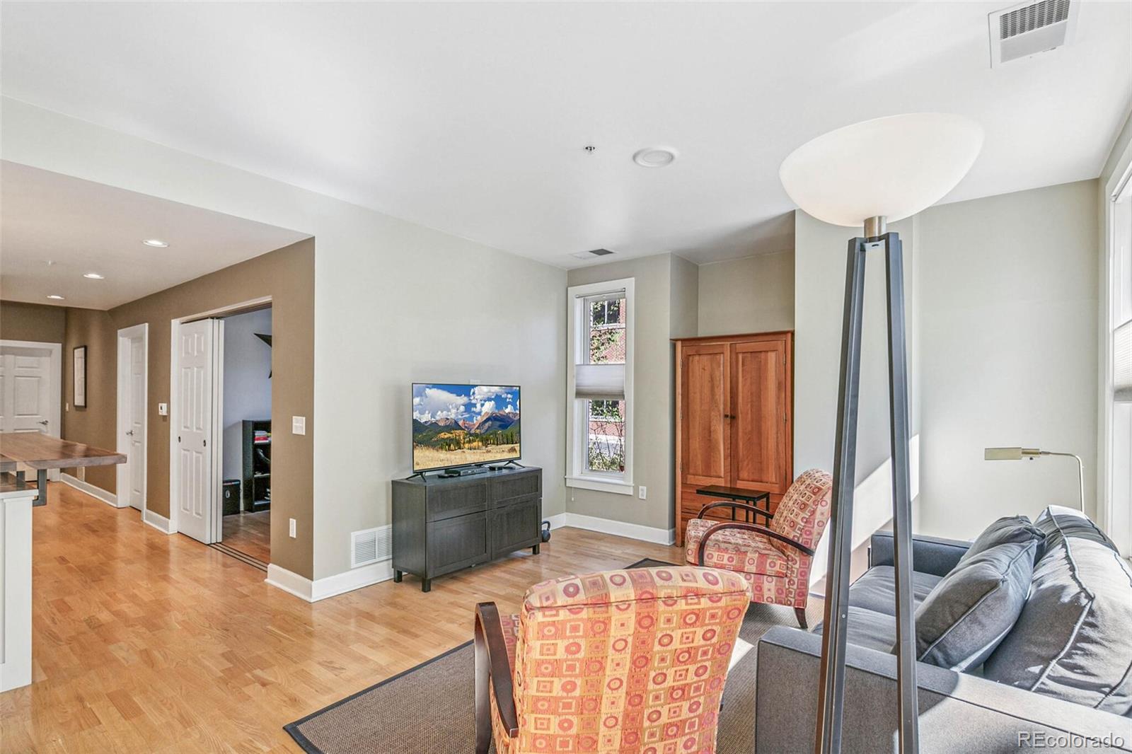 MLS Image #19 for 1630 n clarkson street 110,denver, Colorado