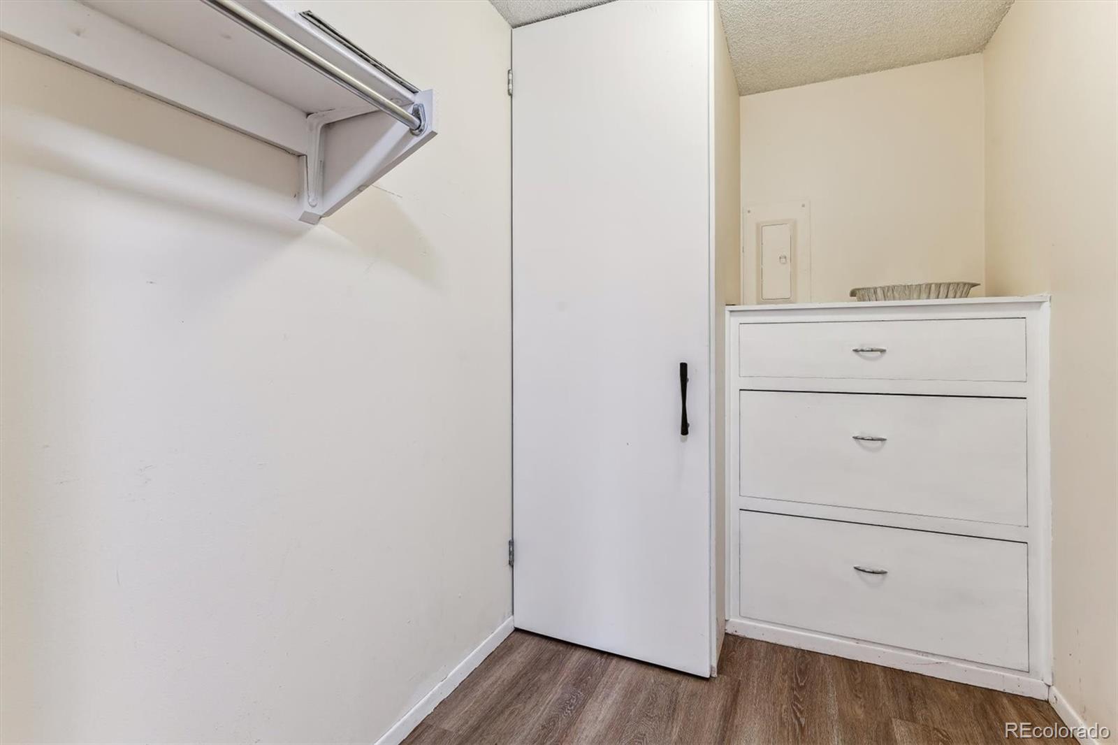 MLS Image #10 for 745 s alton way,denver, Colorado