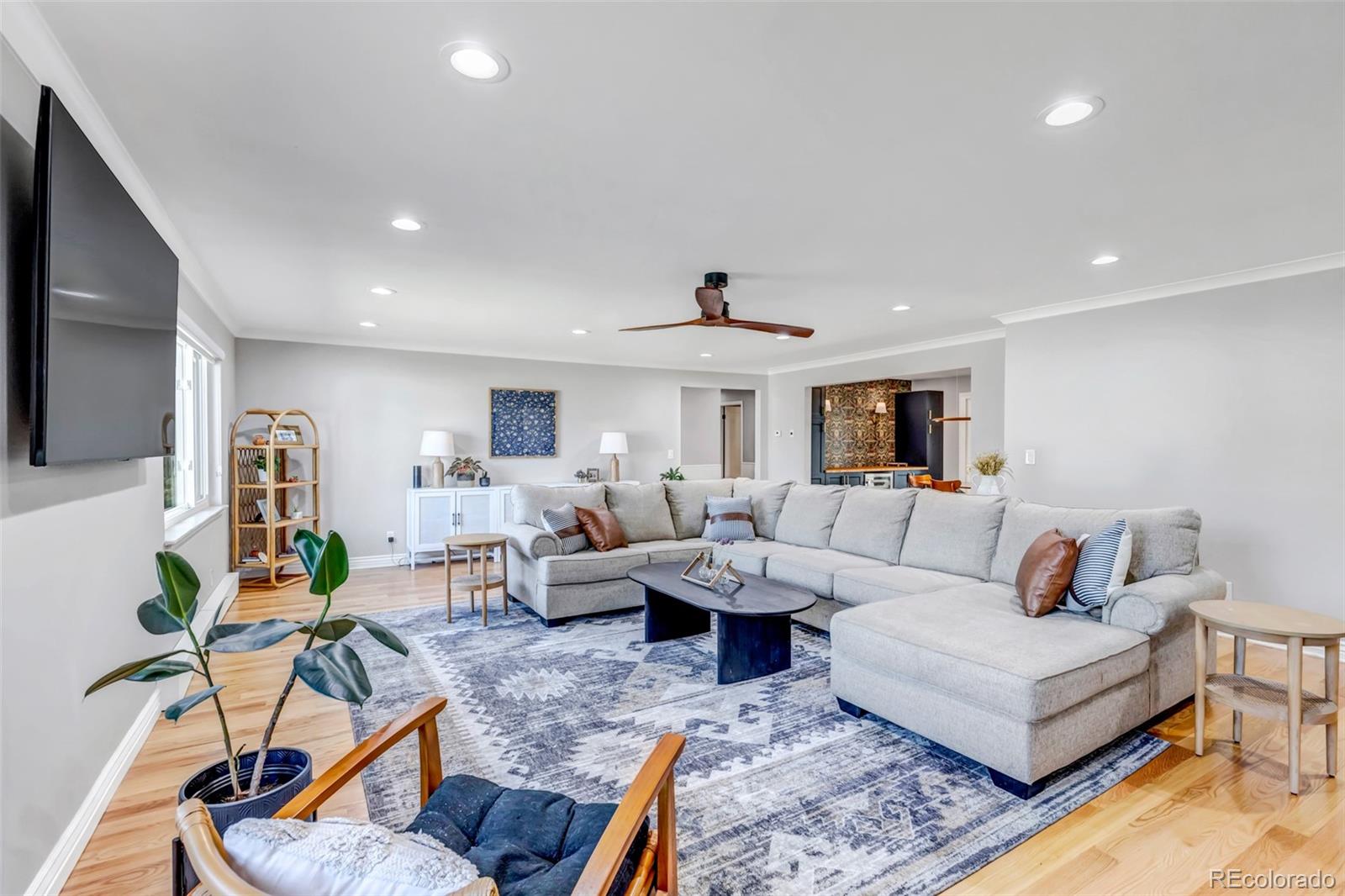 MLS Image #5 for 2429 s kearney street,denver, Colorado