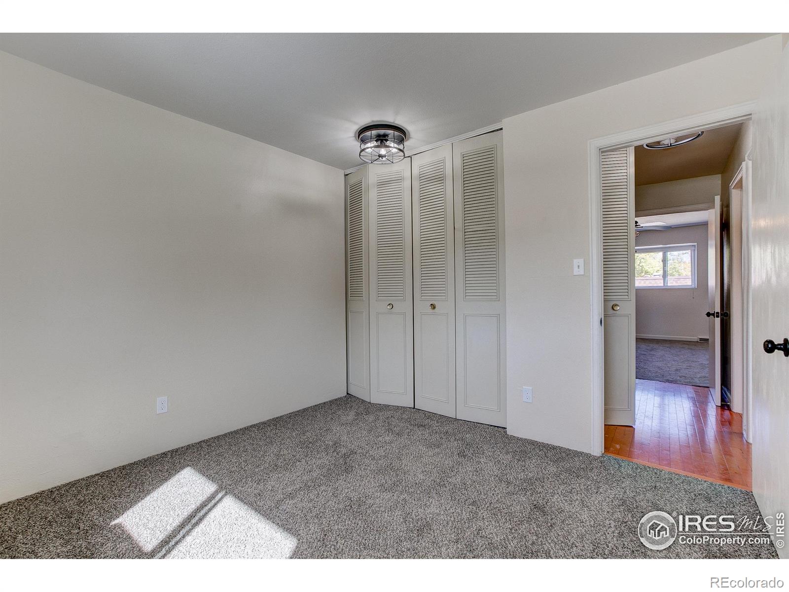 MLS Image #26 for 1251 s monaco parkway,denver, Colorado