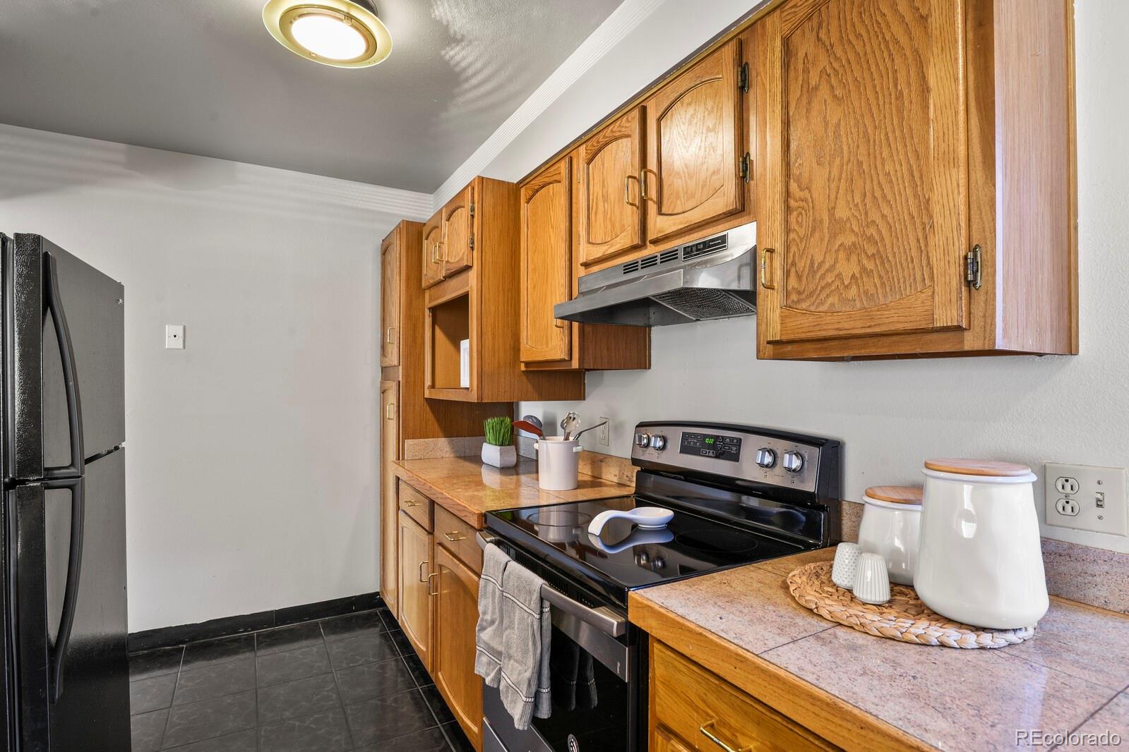 MLS Image #3 for 1625  larimer street,denver, Colorado