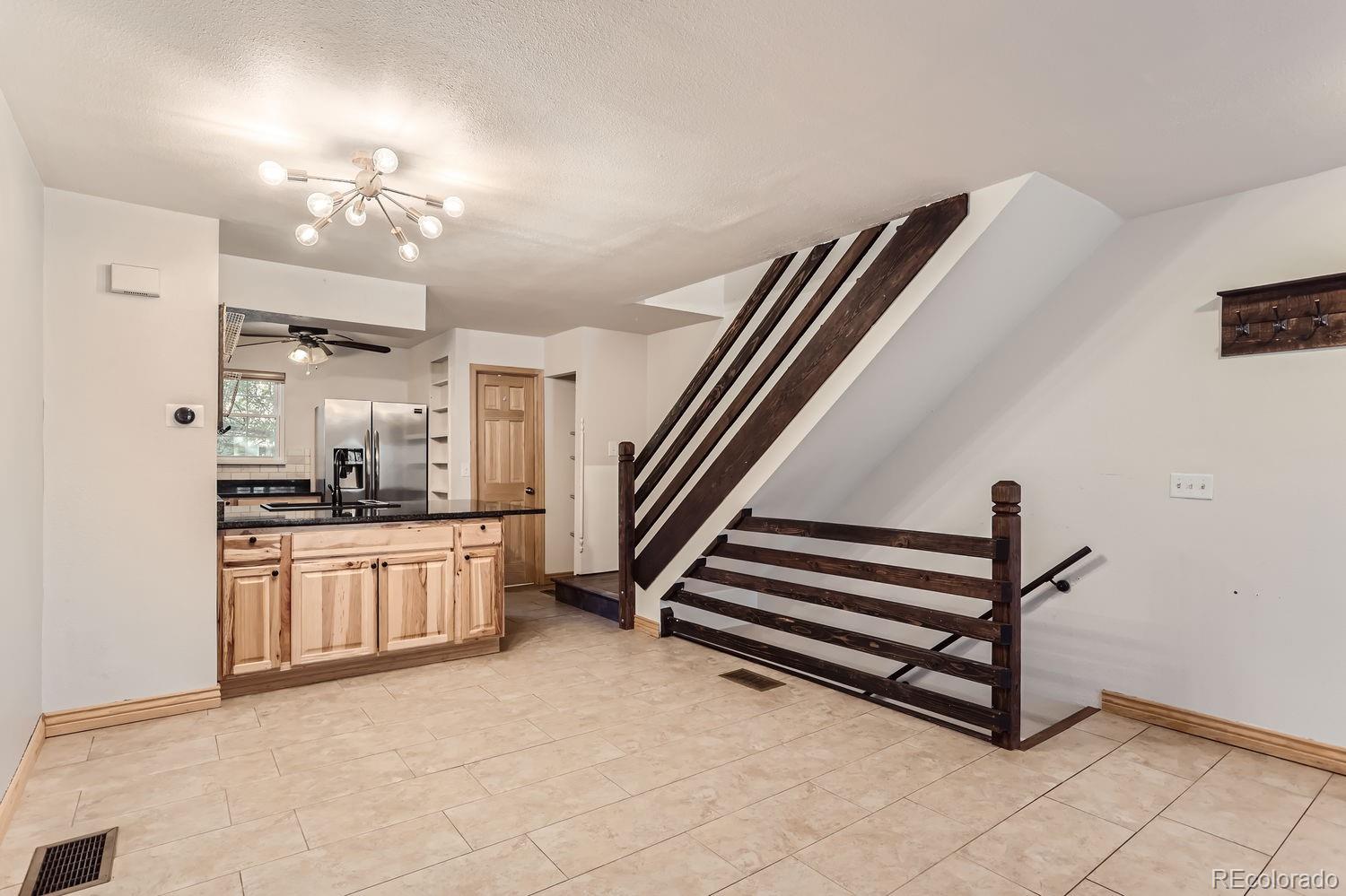 MLS Image #11 for 8054 s columbine court,centennial, Colorado