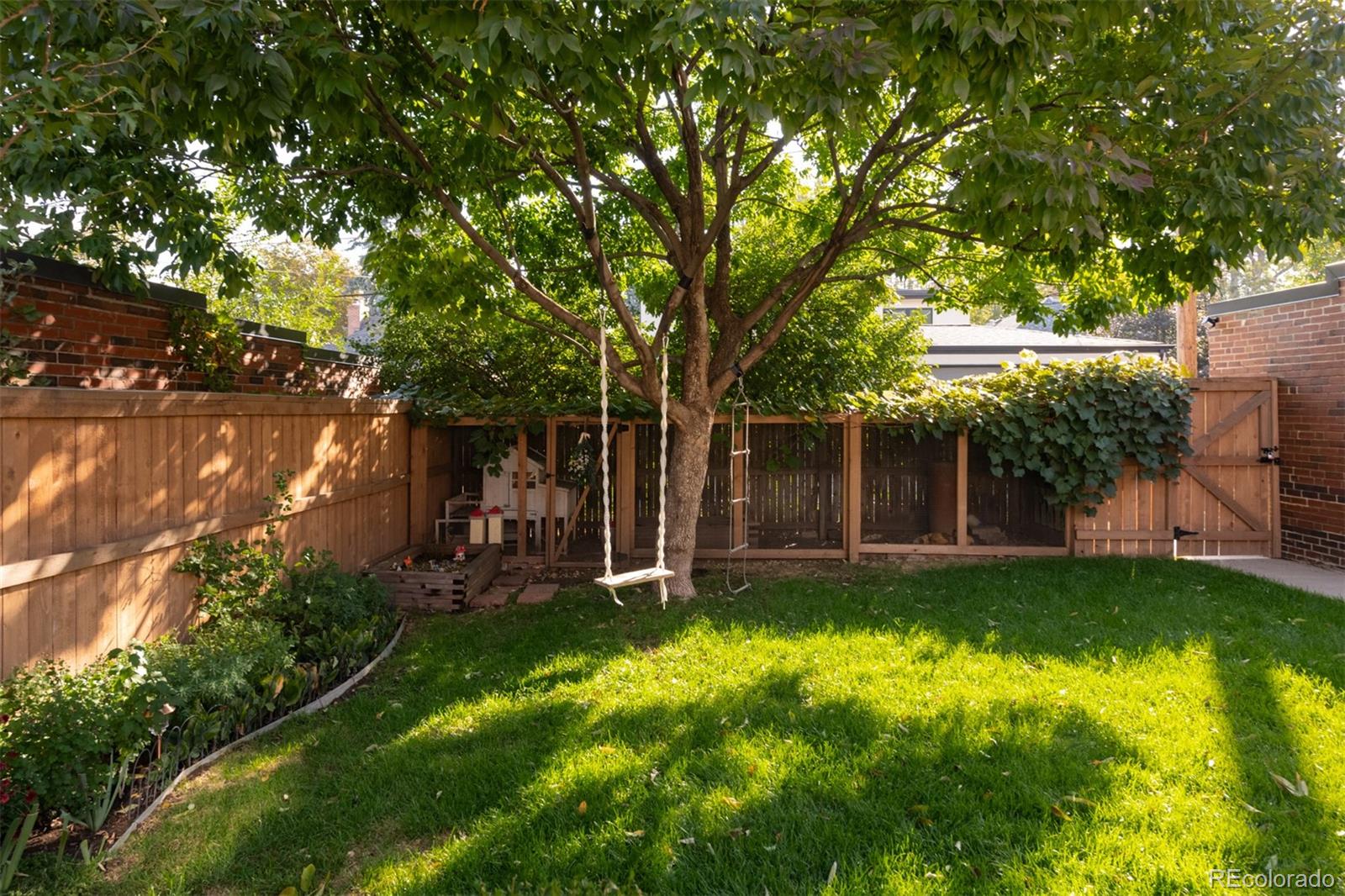 MLS Image #48 for 1454  birch street,denver, Colorado