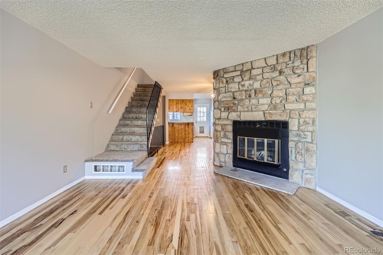 MLS Image #6 for 1811 s quebec way,denver, Colorado