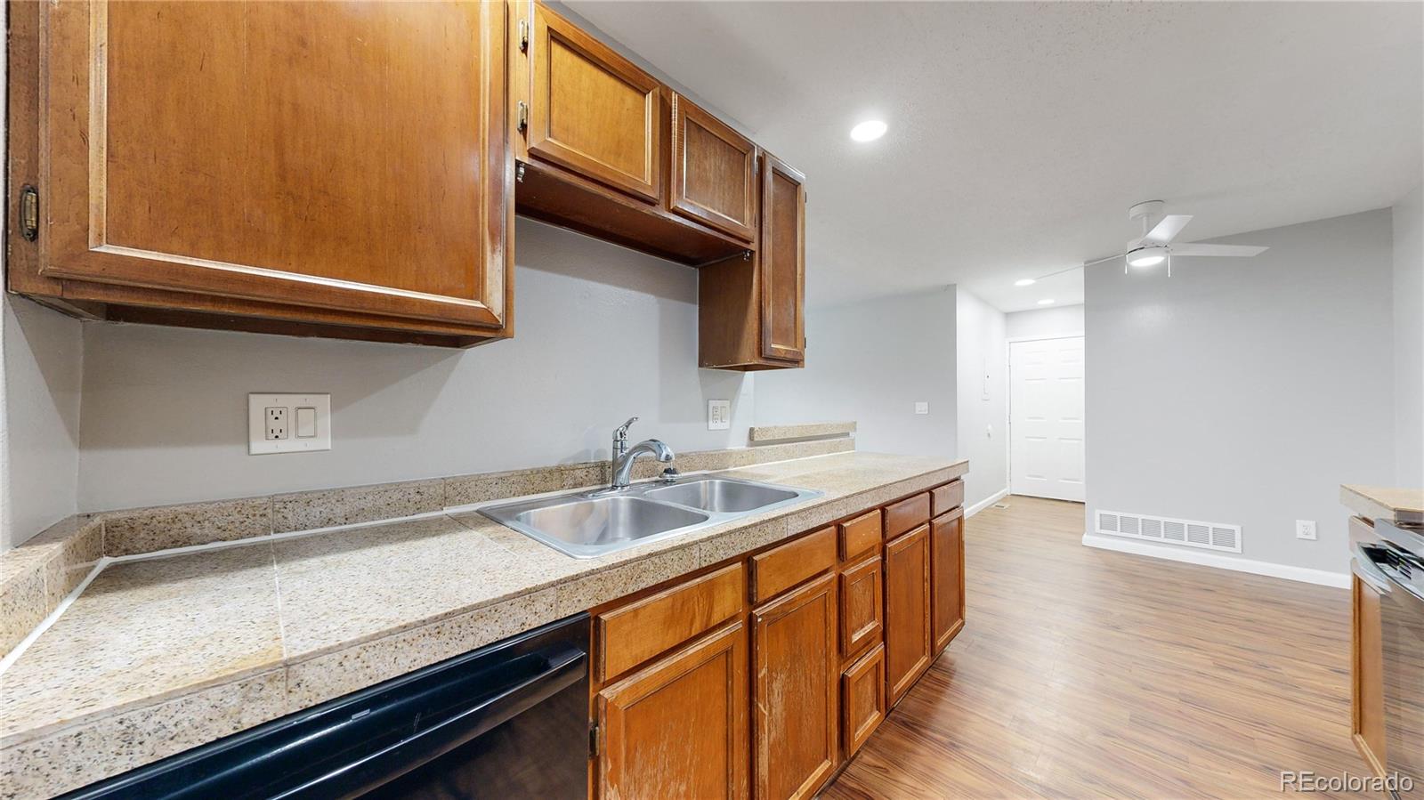 MLS Image #5 for 10232 w 80th drive,arvada, Colorado