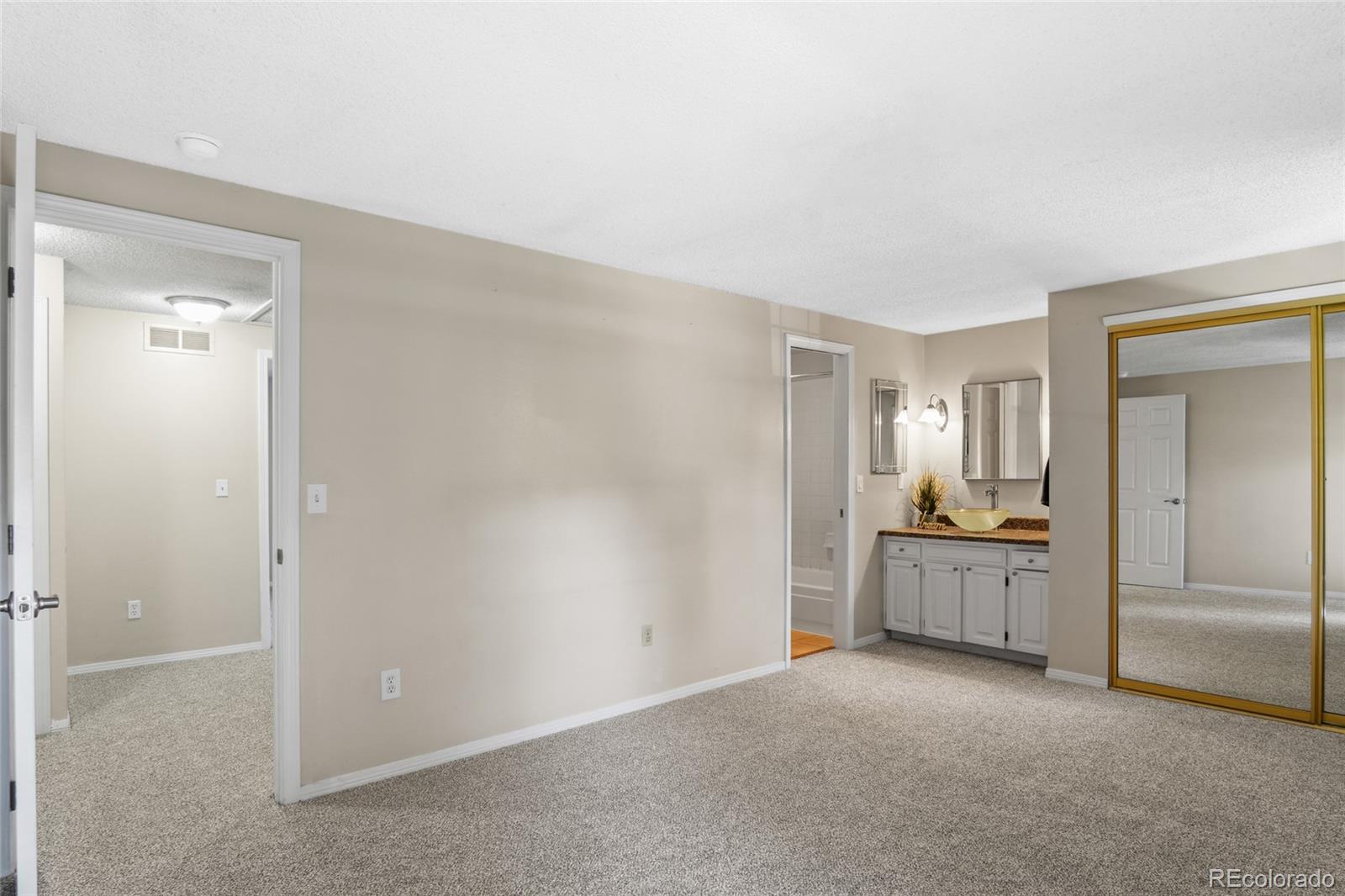 MLS Image #9 for 2427 e fremont court,centennial, Colorado