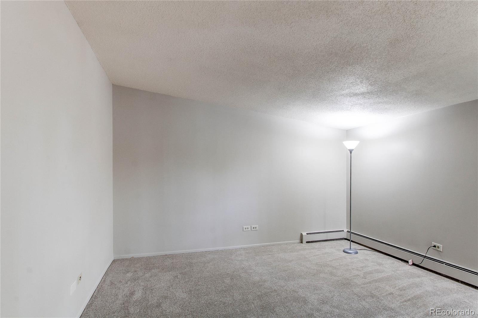 MLS Image #10 for 725 s alton  5d,denver, Colorado