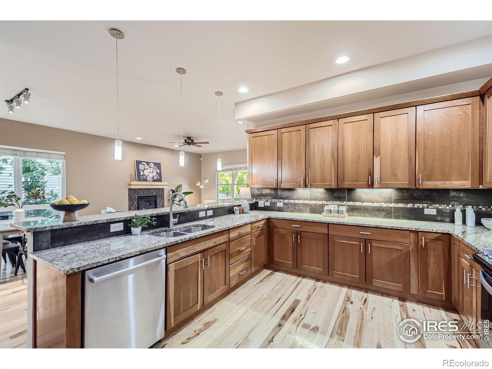 MLS Image #9 for 1341  snowberry lane,louisville, Colorado