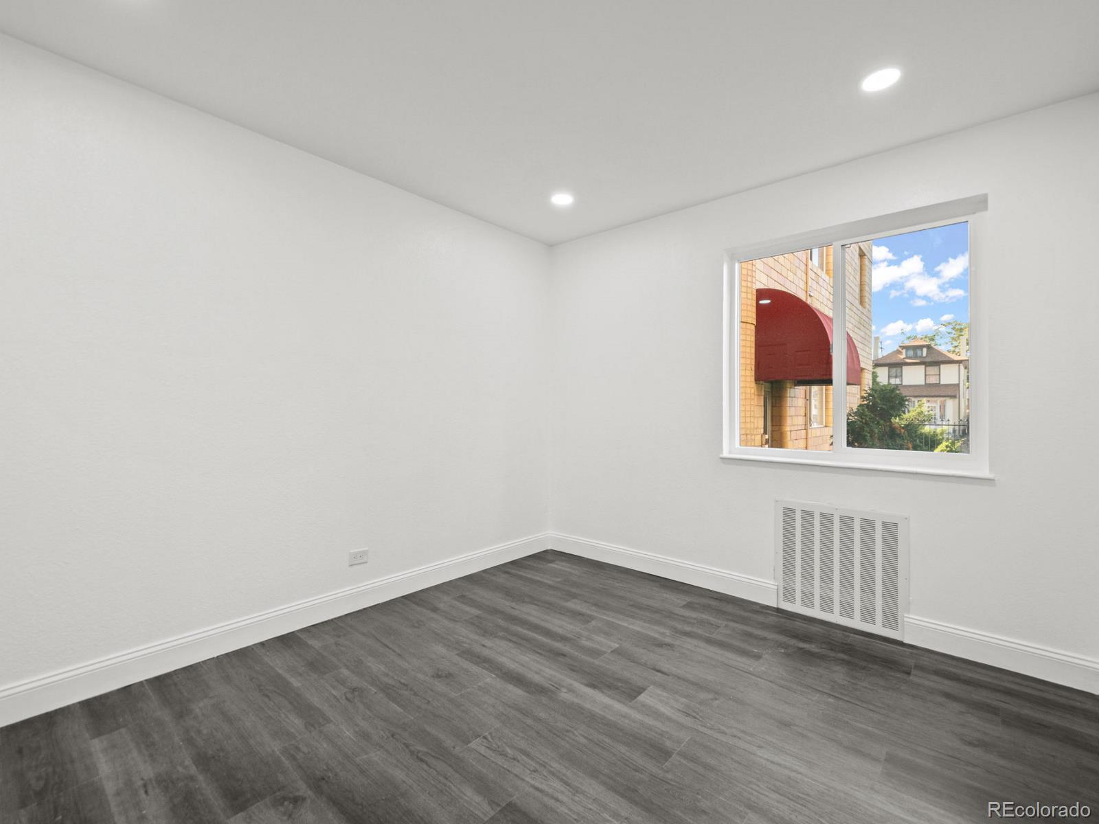 MLS Image #11 for 1100  colorado boulevard,denver, Colorado