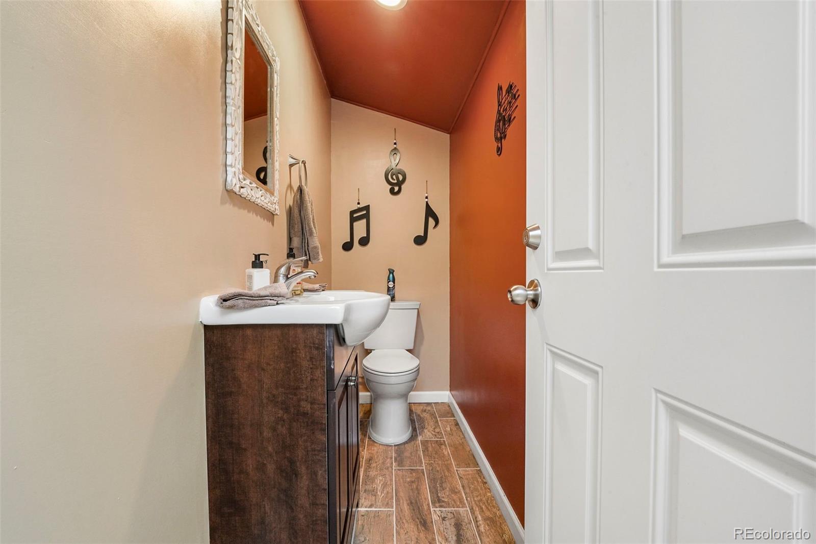 MLS Image #13 for 2215 s knox court,denver, Colorado