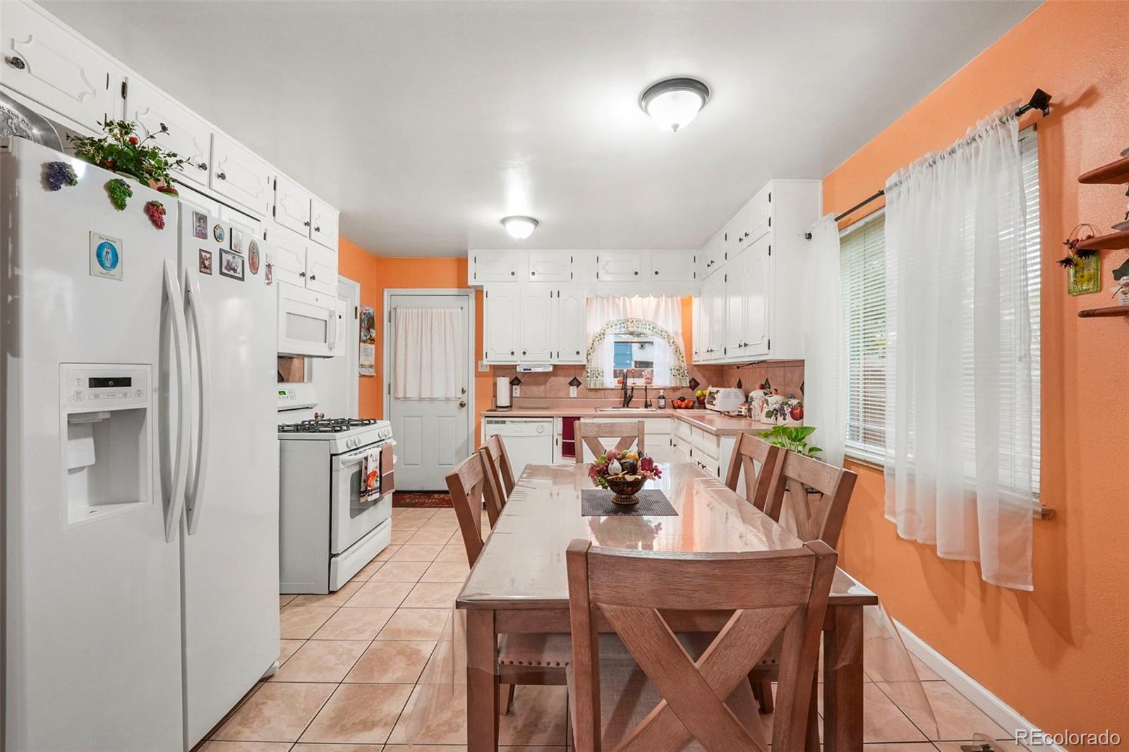 MLS Image #16 for 2215 s knox court,denver, Colorado