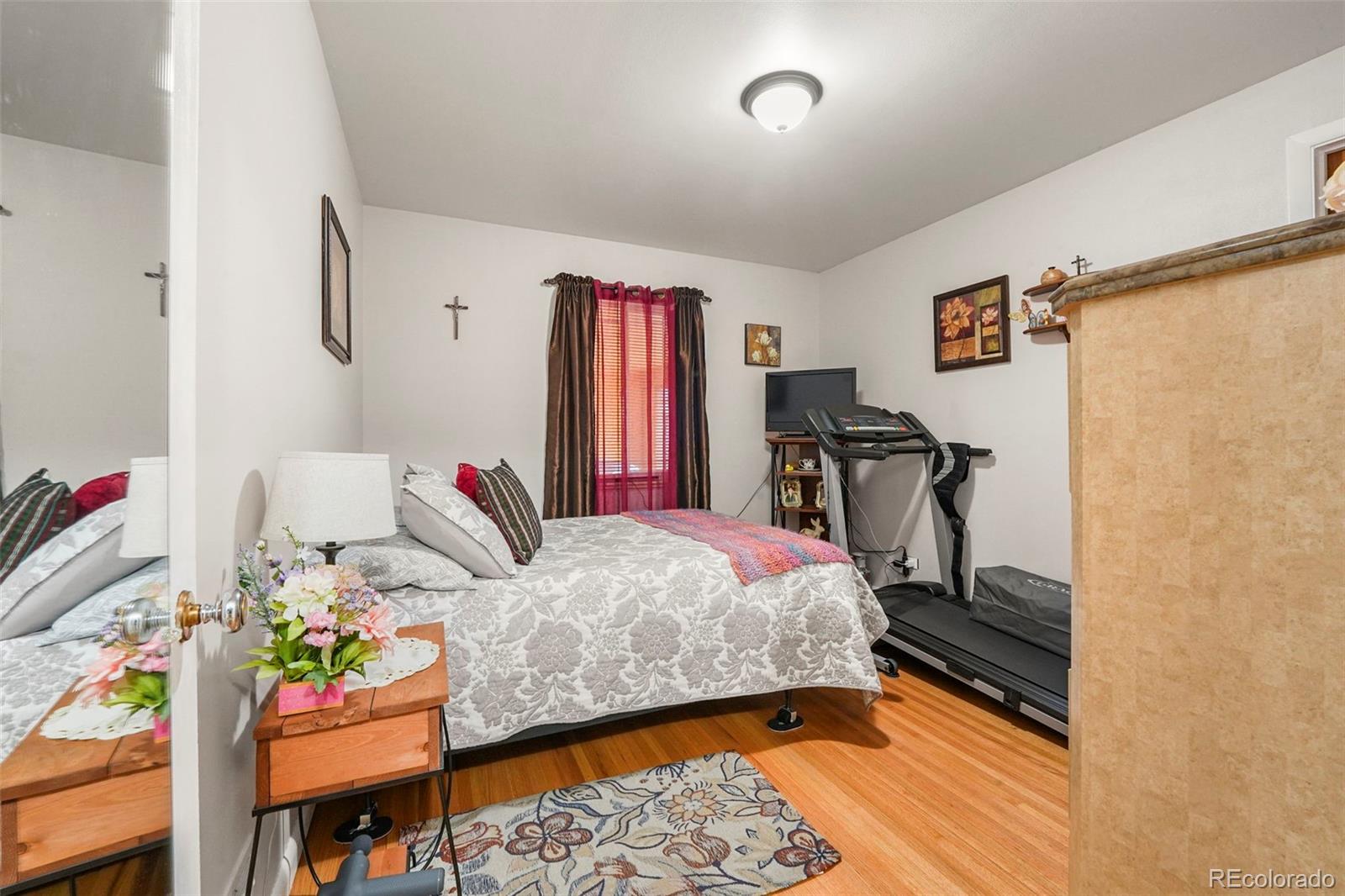 MLS Image #8 for 2215 s knox court,denver, Colorado