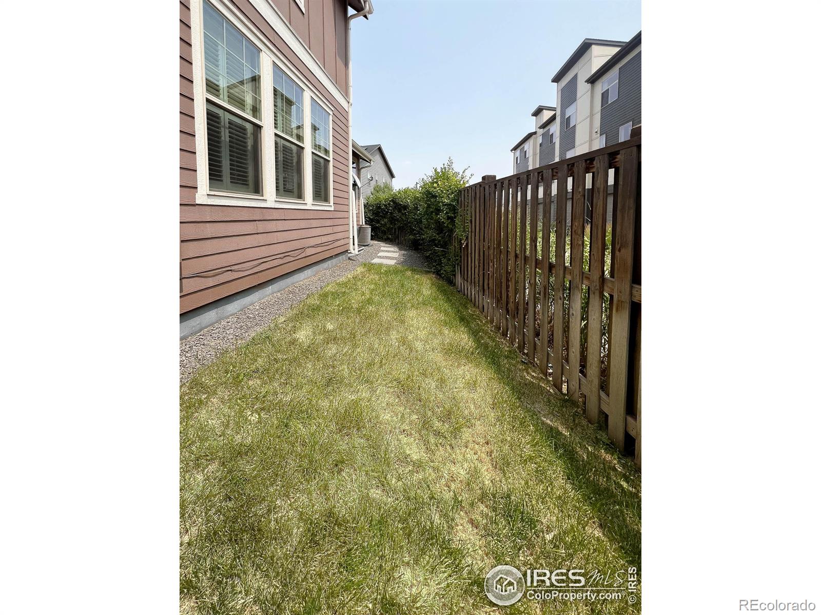 MLS Image #30 for 4920 n akron street,denver, Colorado