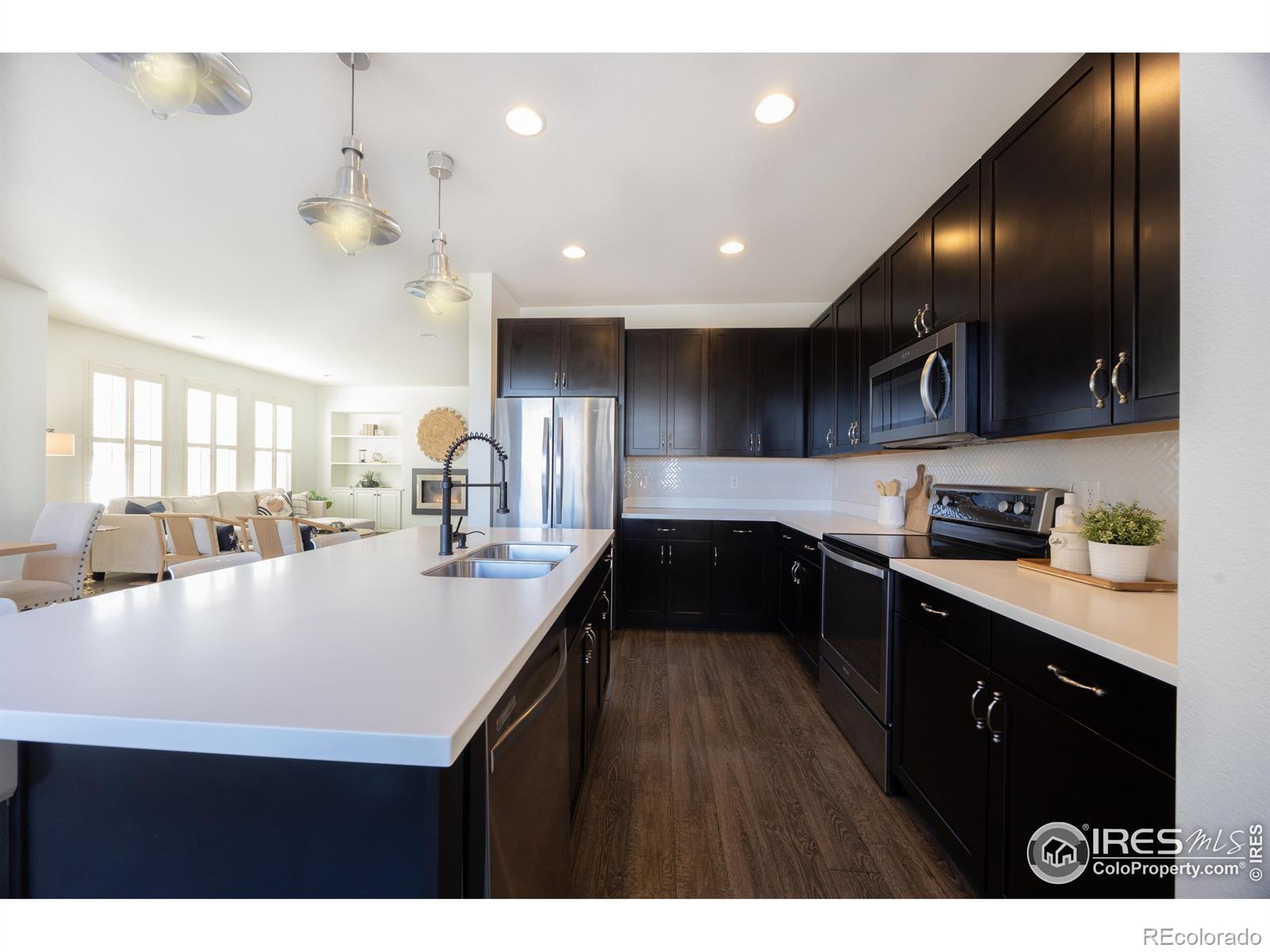 MLS Image #9 for 4920 n akron street,denver, Colorado