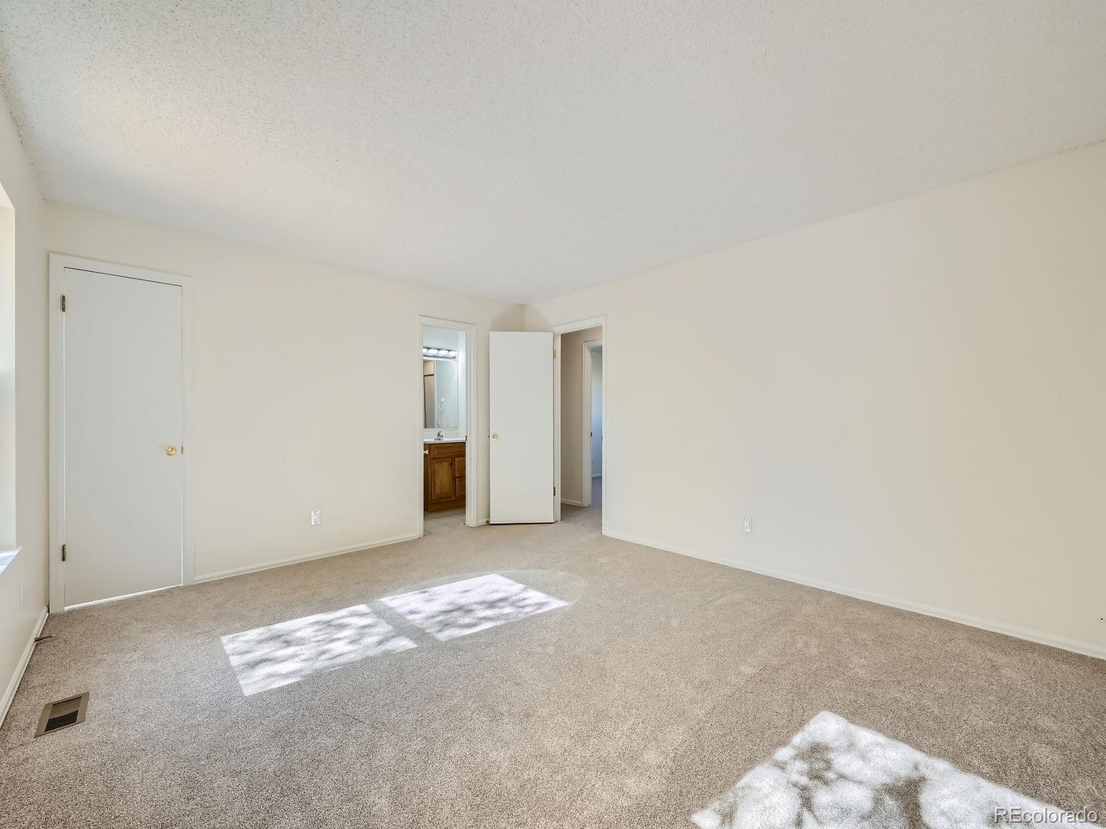 MLS Image #11 for 17445 e arkansas avenue,aurora, Colorado