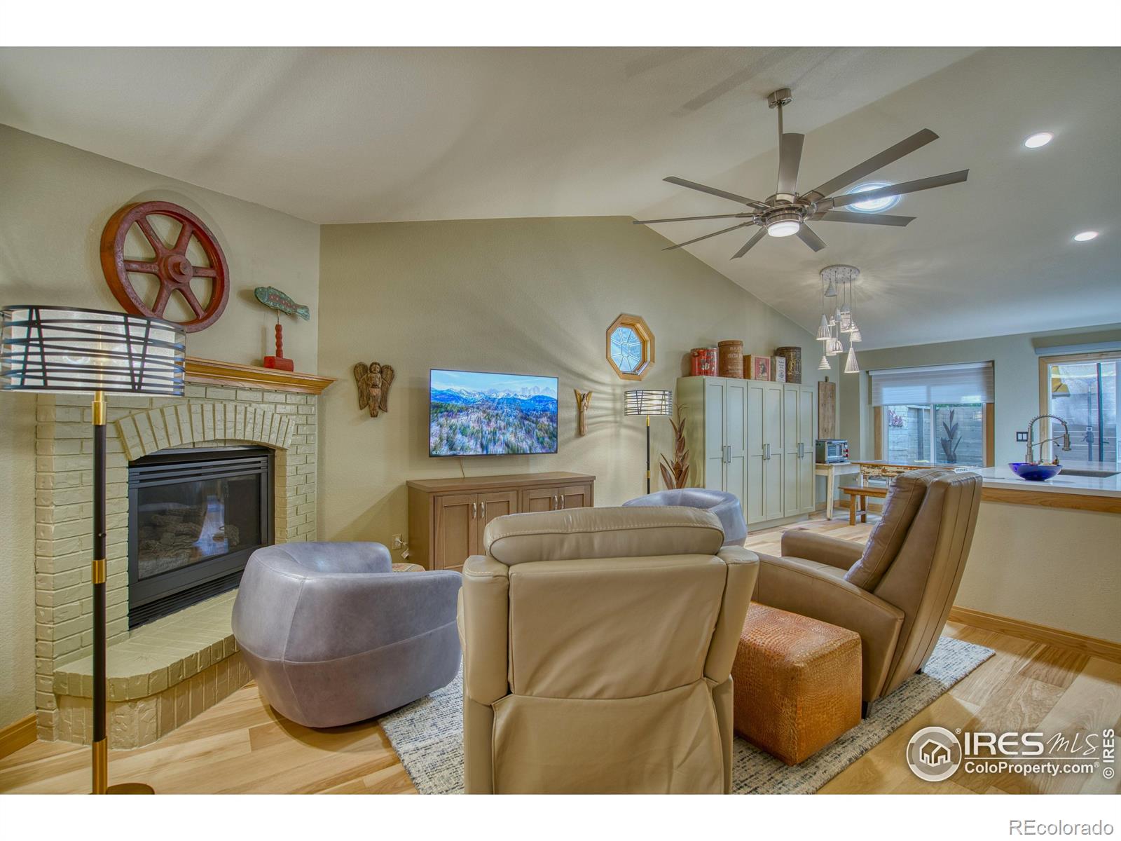 MLS Image #5 for 2300  stuart street,longmont, Colorado