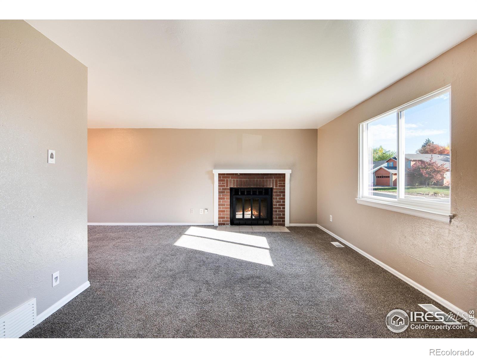 MLS Image #5 for 2185  sherri mar street,longmont, Colorado