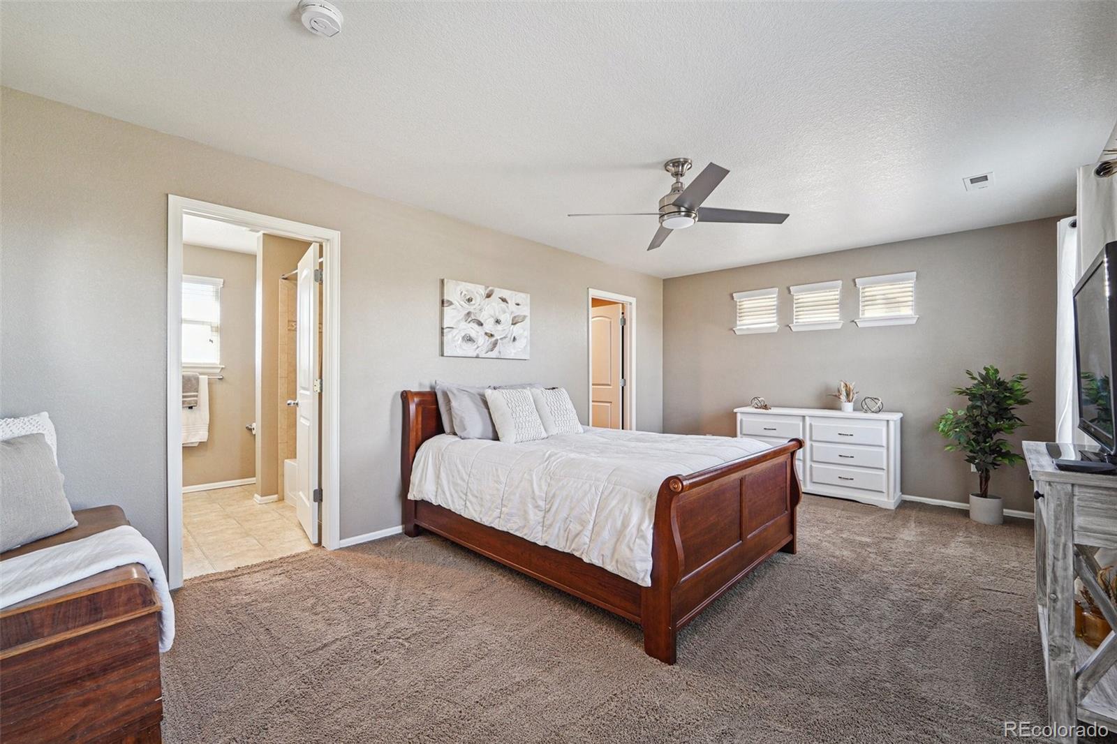 MLS Image #11 for 10287  olathe way,commerce city, Colorado