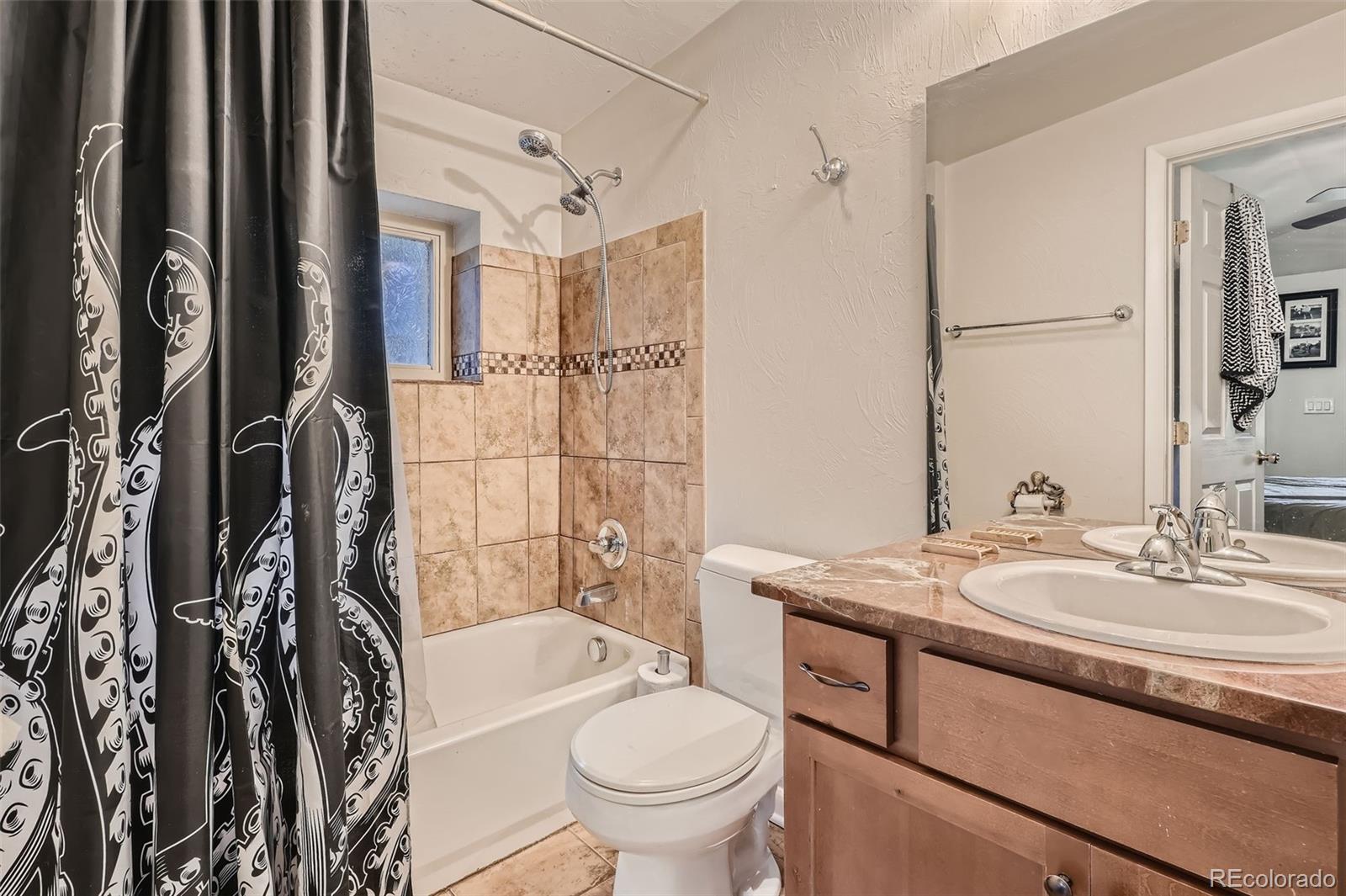 MLS Image #7 for 2427 s acoma street,denver, Colorado