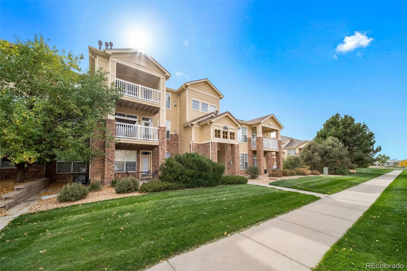 MLS Image #1 for 5755 n genoa way,aurora, Colorado