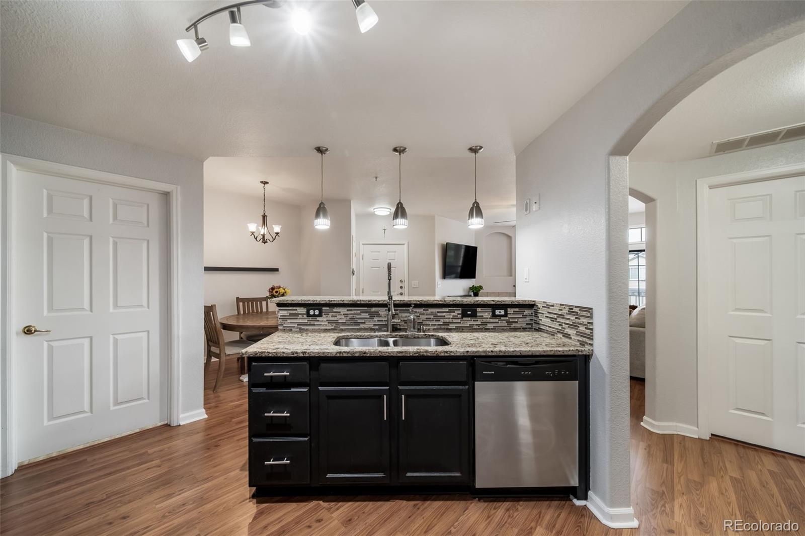 MLS Image #14 for 5755 n genoa way,aurora, Colorado