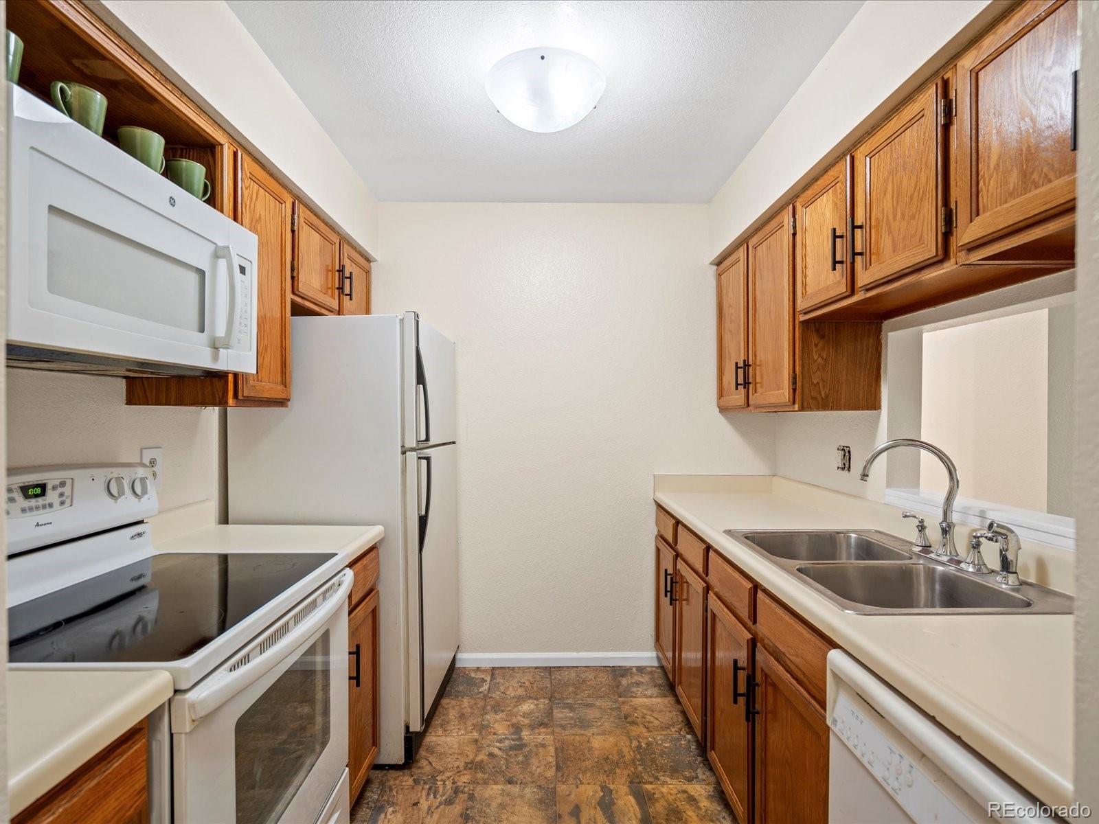 MLS Image #3 for 3600 s pierce street,denver, Colorado