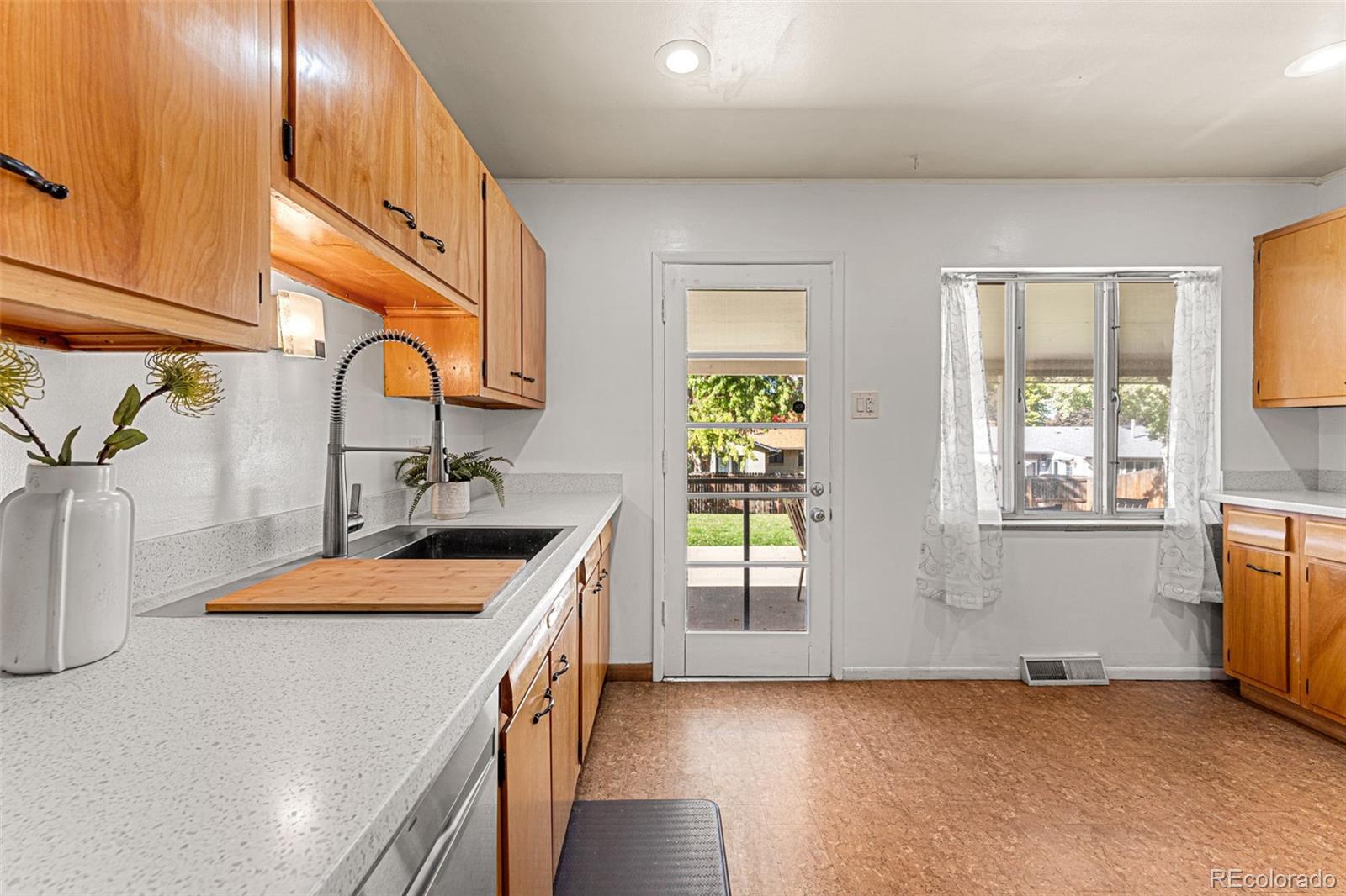 MLS Image #11 for 8224 e kenyon drive,denver, Colorado