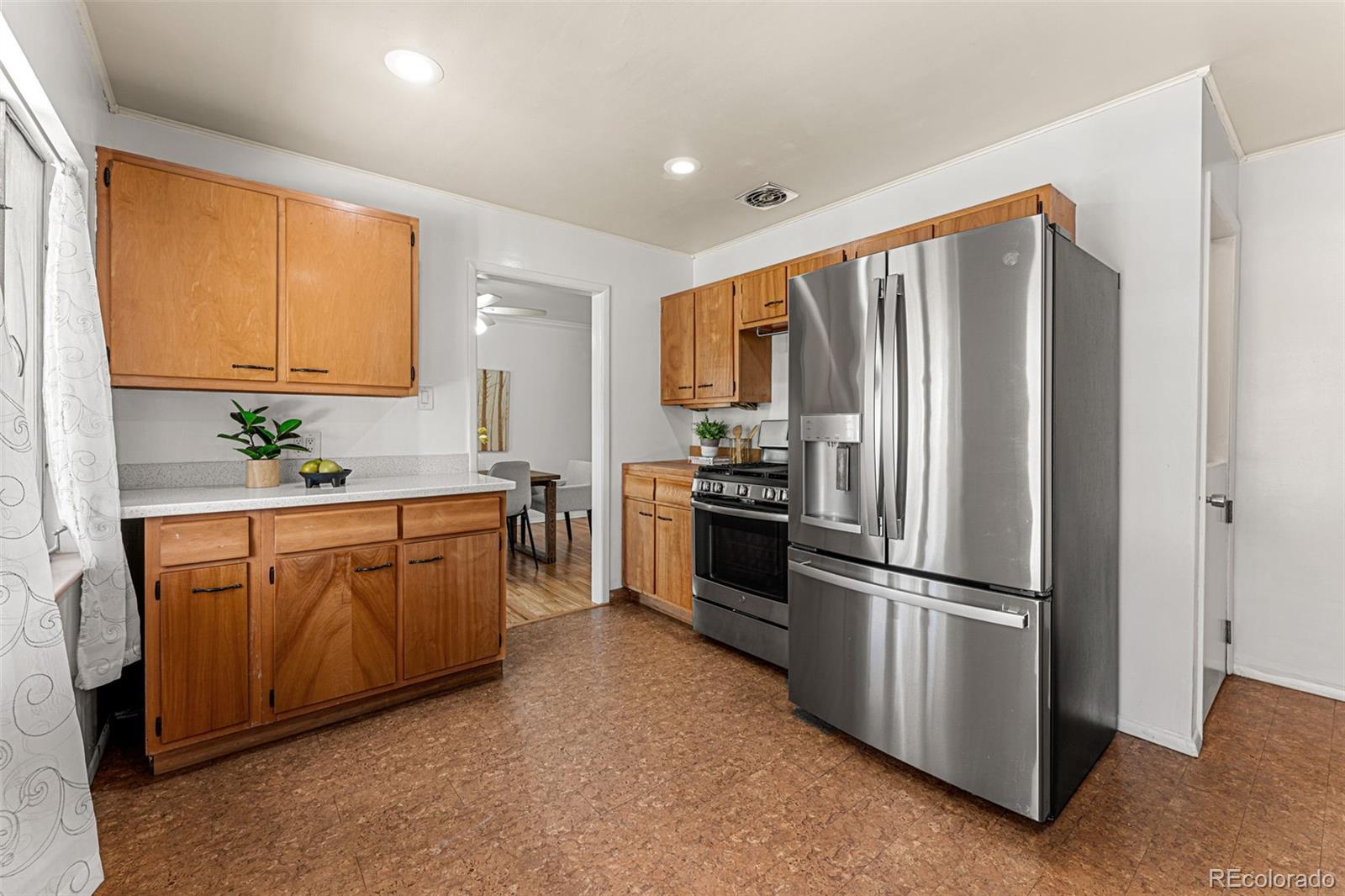 MLS Image #12 for 8224 e kenyon drive,denver, Colorado