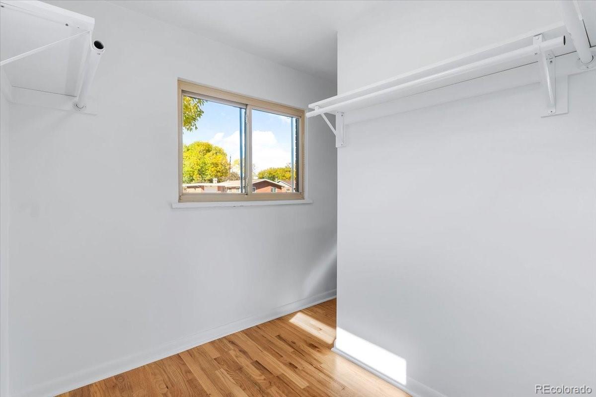 MLS Image #12 for 832 s holly street,denver, Colorado