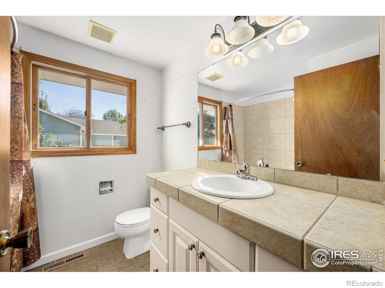 MLS Image #20 for 1645  hoffman drive,loveland, Colorado