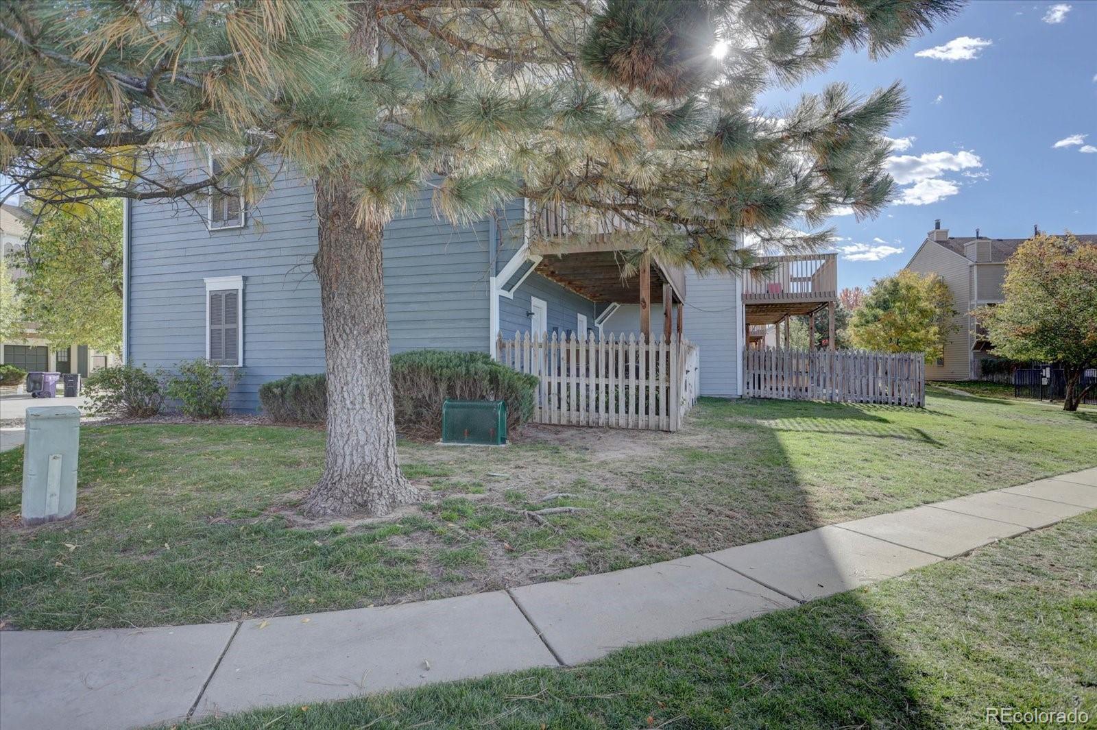 MLS Image #3 for 1699 s trenton street,denver, Colorado