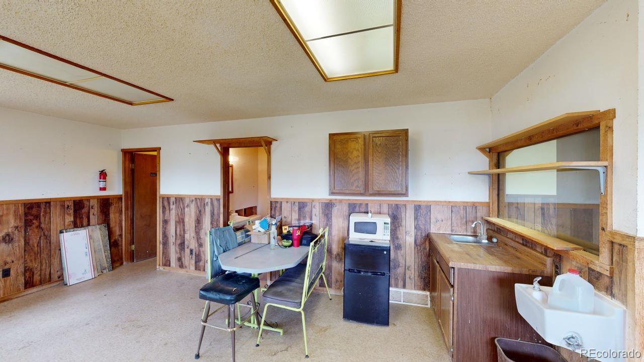 MLS Image #7 for 21134  main street,matheson, Colorado