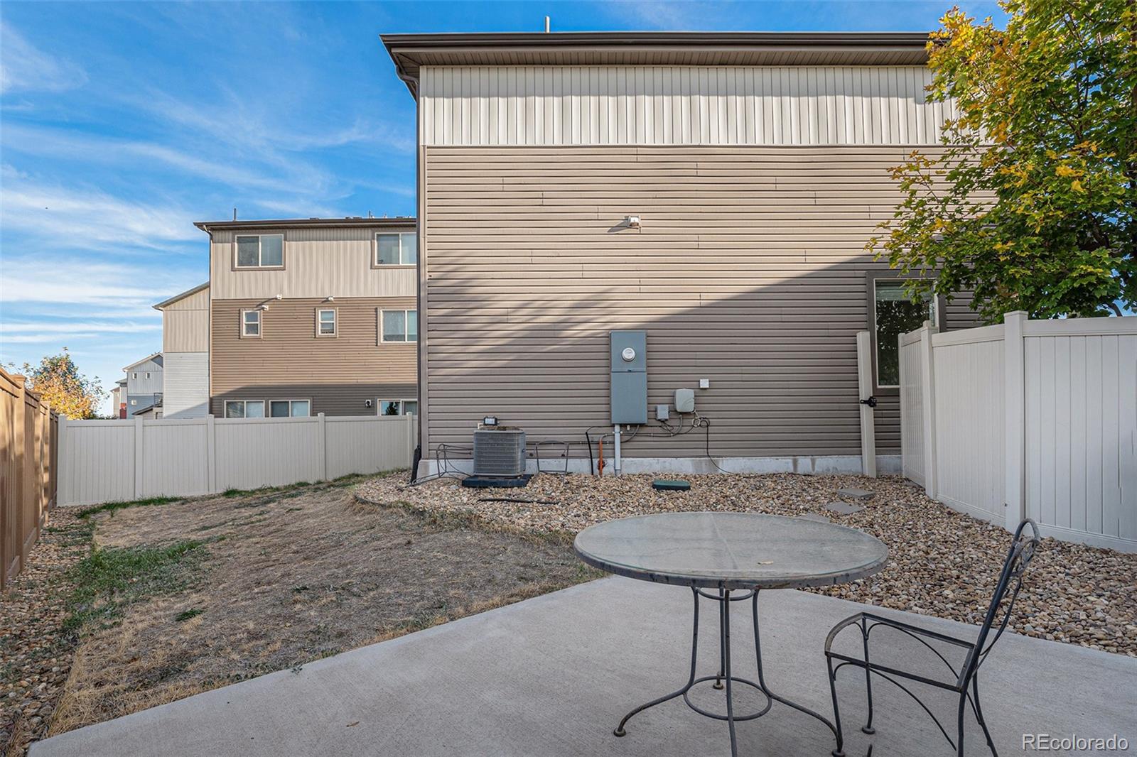 MLS Image #25 for 18611 e 50th place,denver, Colorado