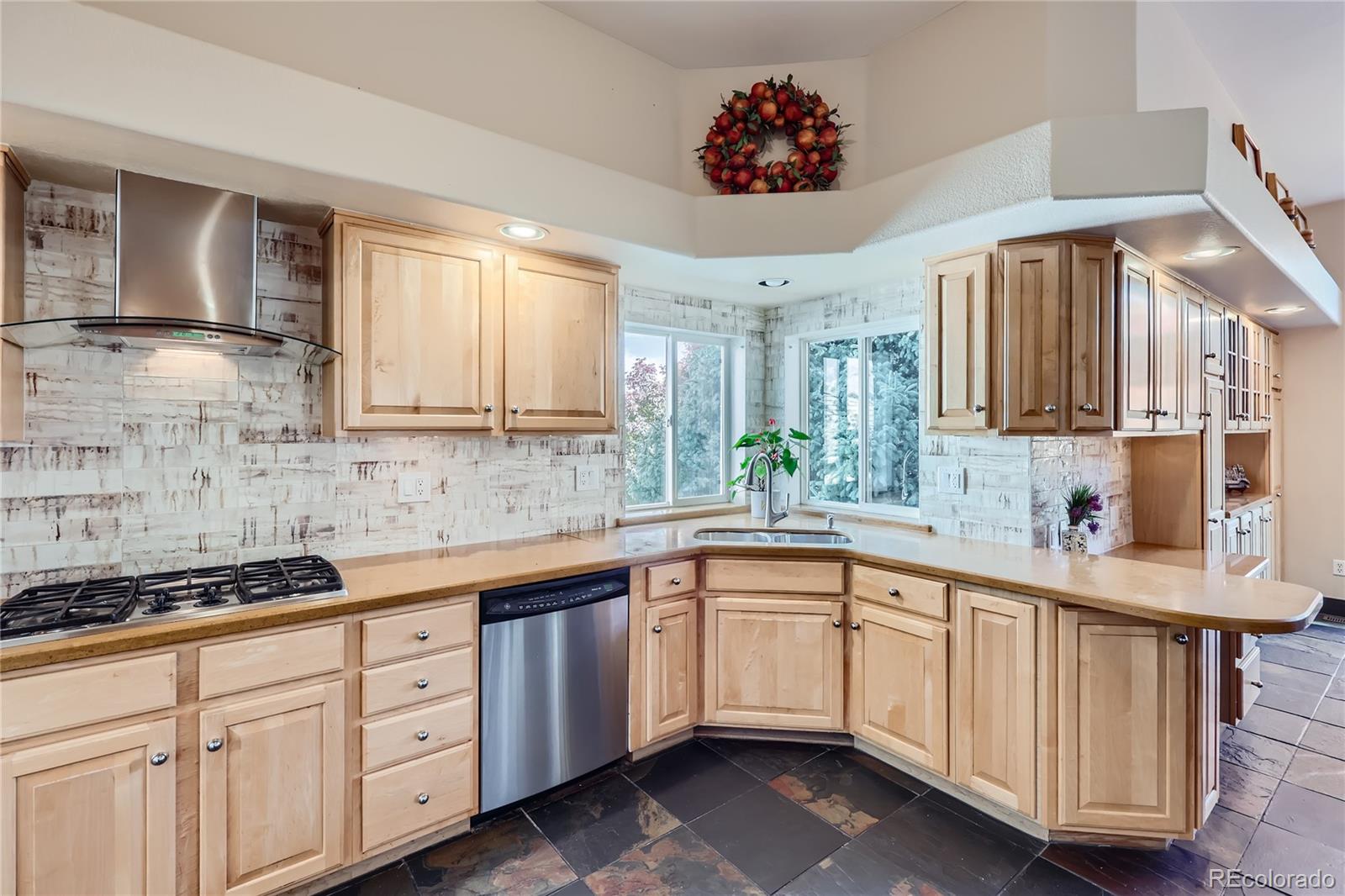 MLS Image #2 for 9688  colinade drive,lone tree, Colorado