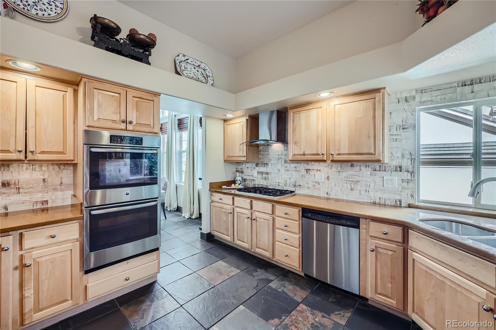 MLS Image #9 for 9688  colinade drive,lone tree, Colorado