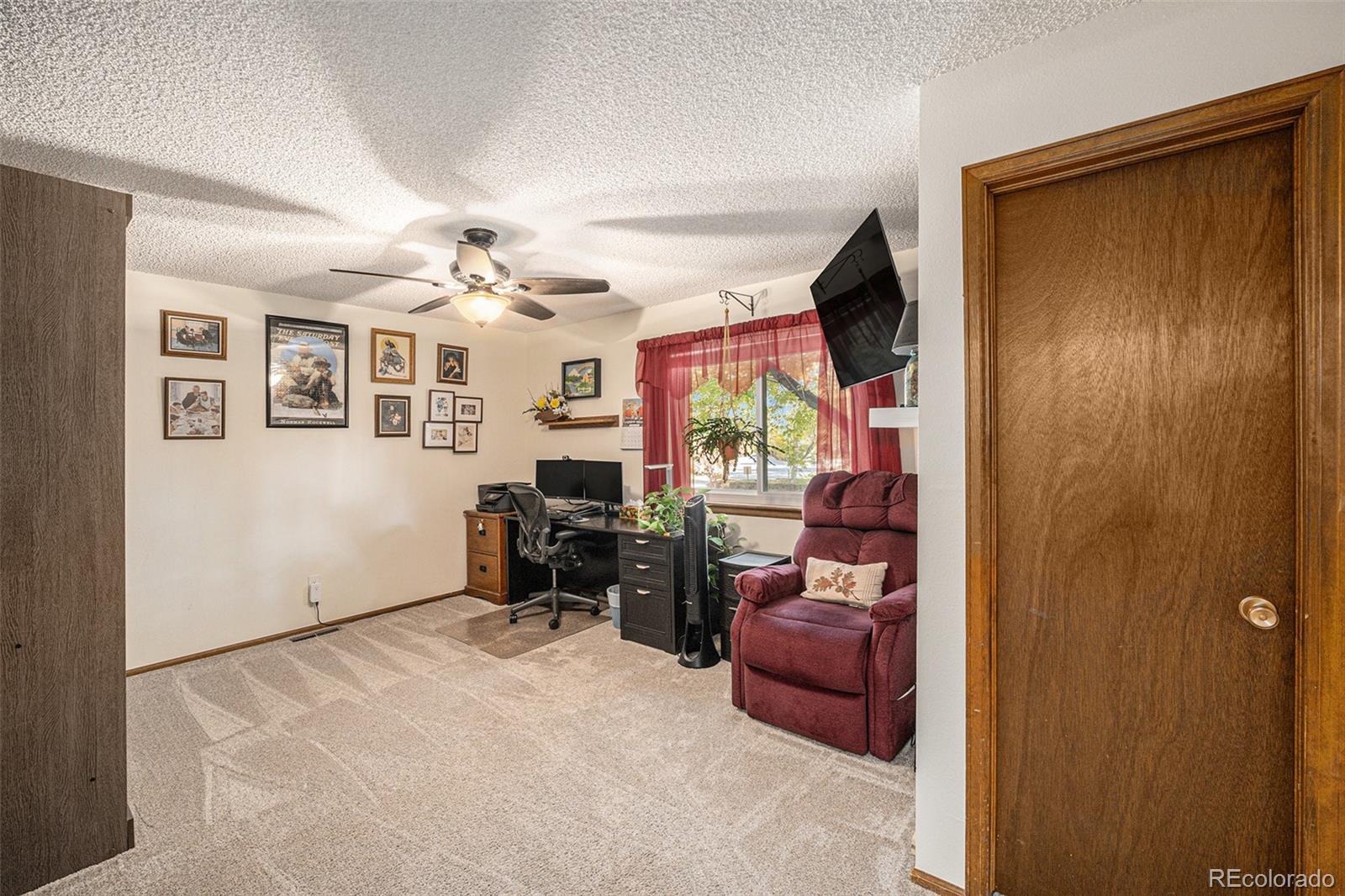 MLS Image #15 for 12 s eagle circle,aurora, Colorado