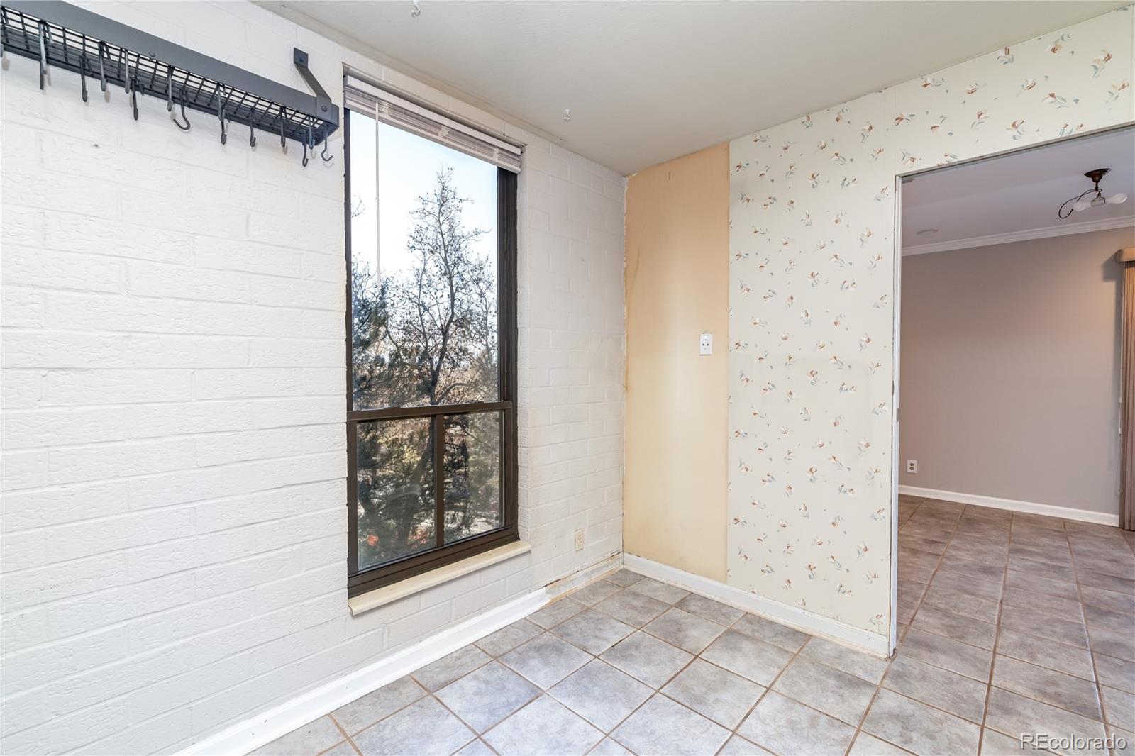 MLS Image #15 for 460 s marion parkway,denver, Colorado