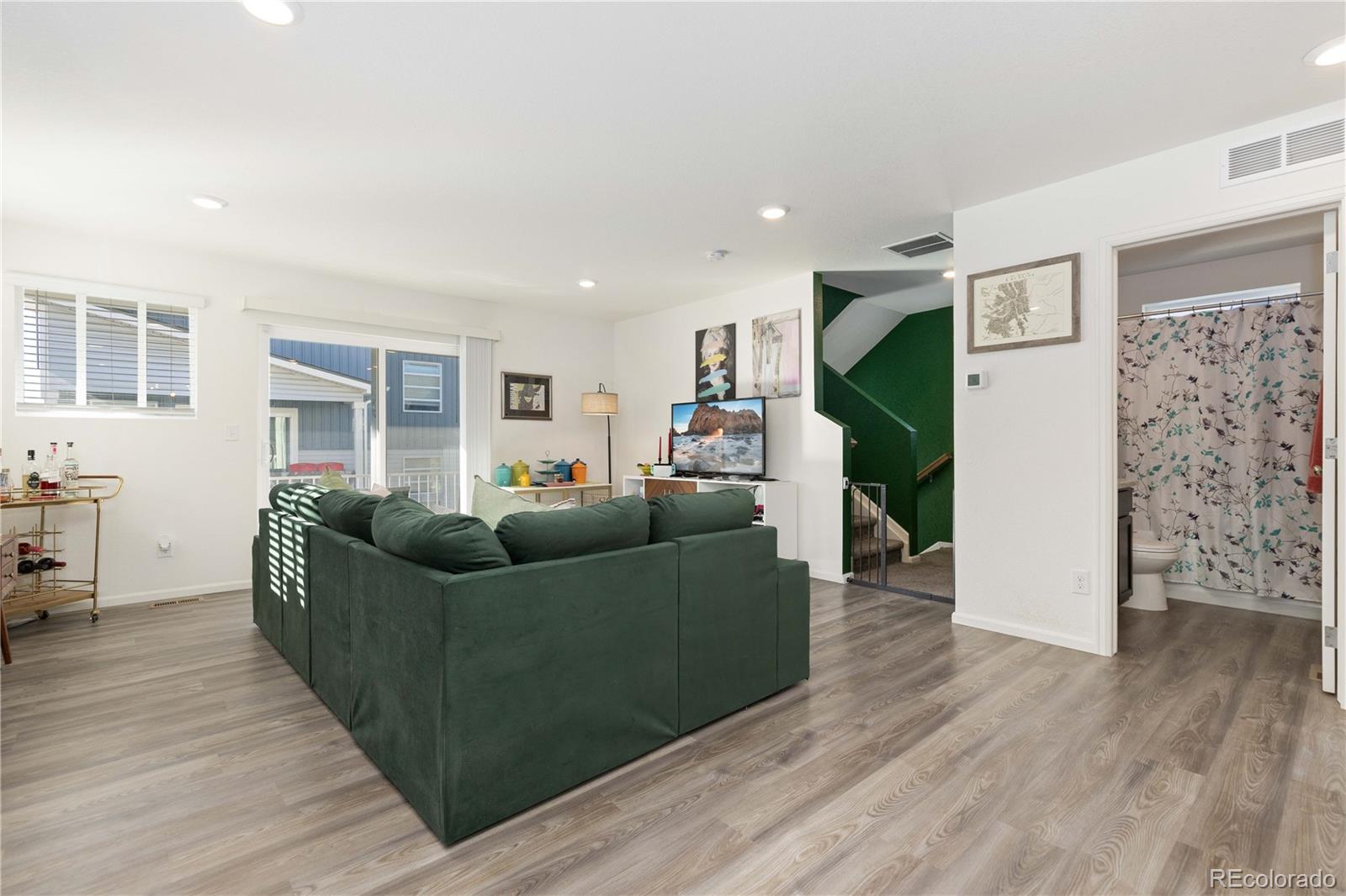 MLS Image #9 for 18637 e 53rd drive,denver, Colorado