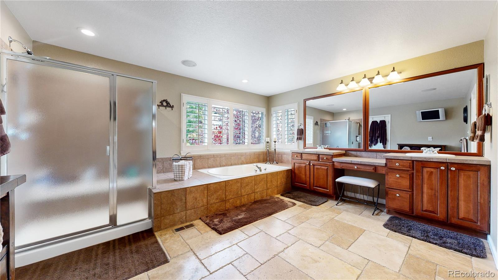 MLS Image #20 for 24622 e ontario drive,aurora, Colorado